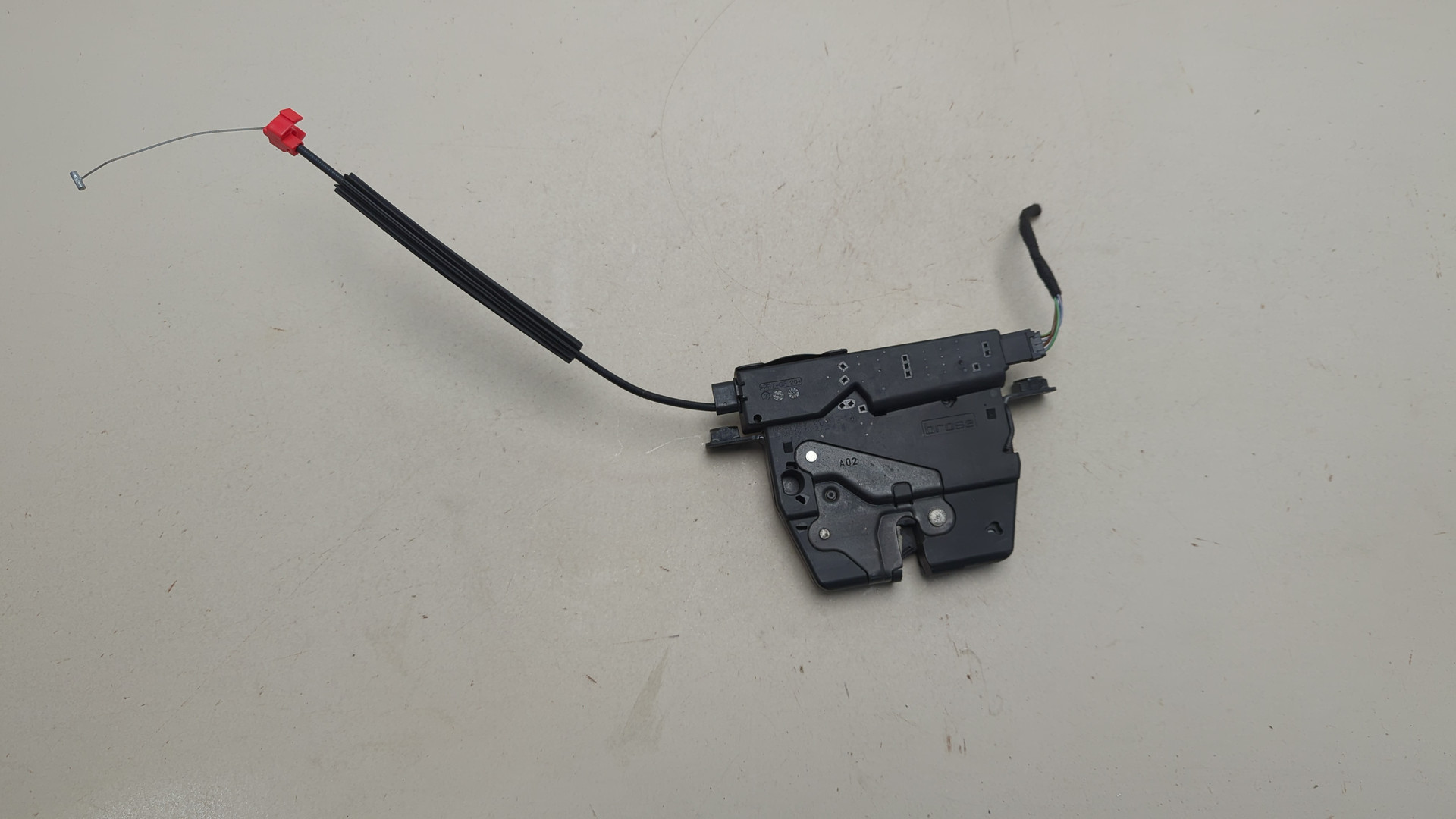 Замок багажника