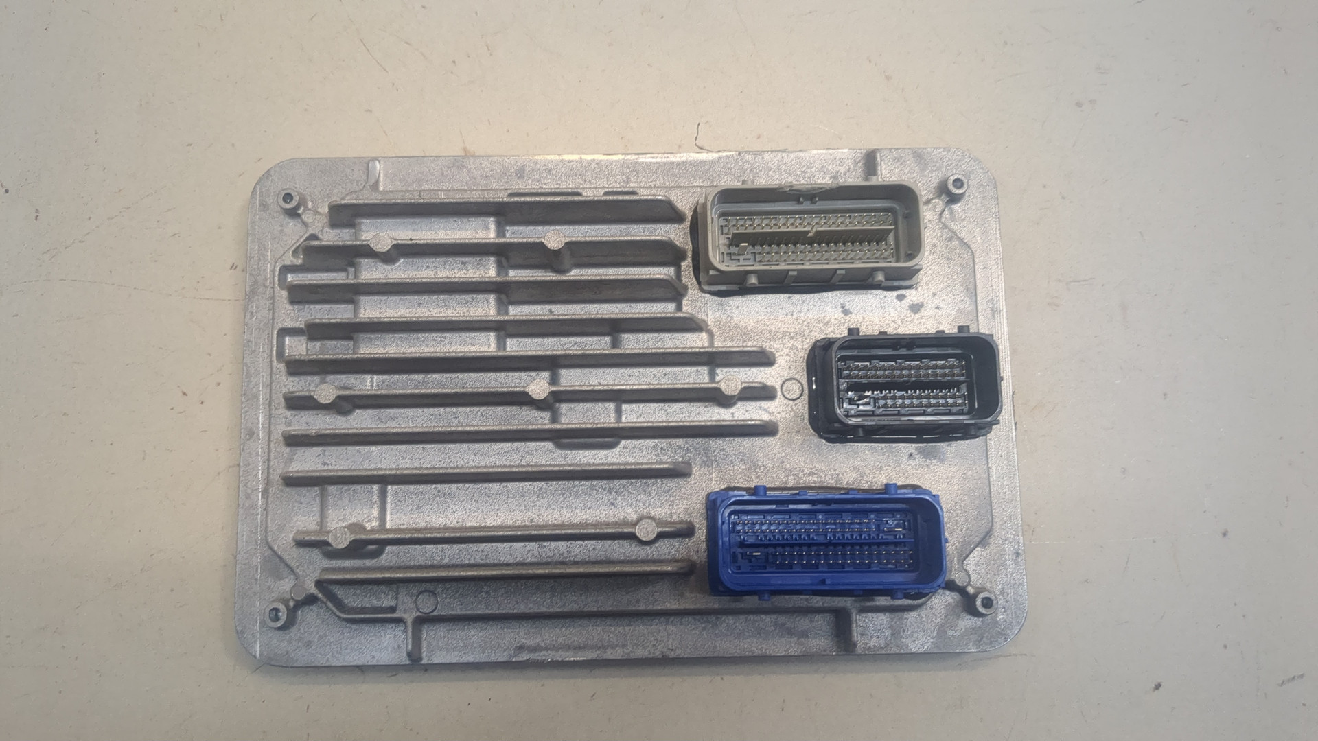 Блок управления двигателем