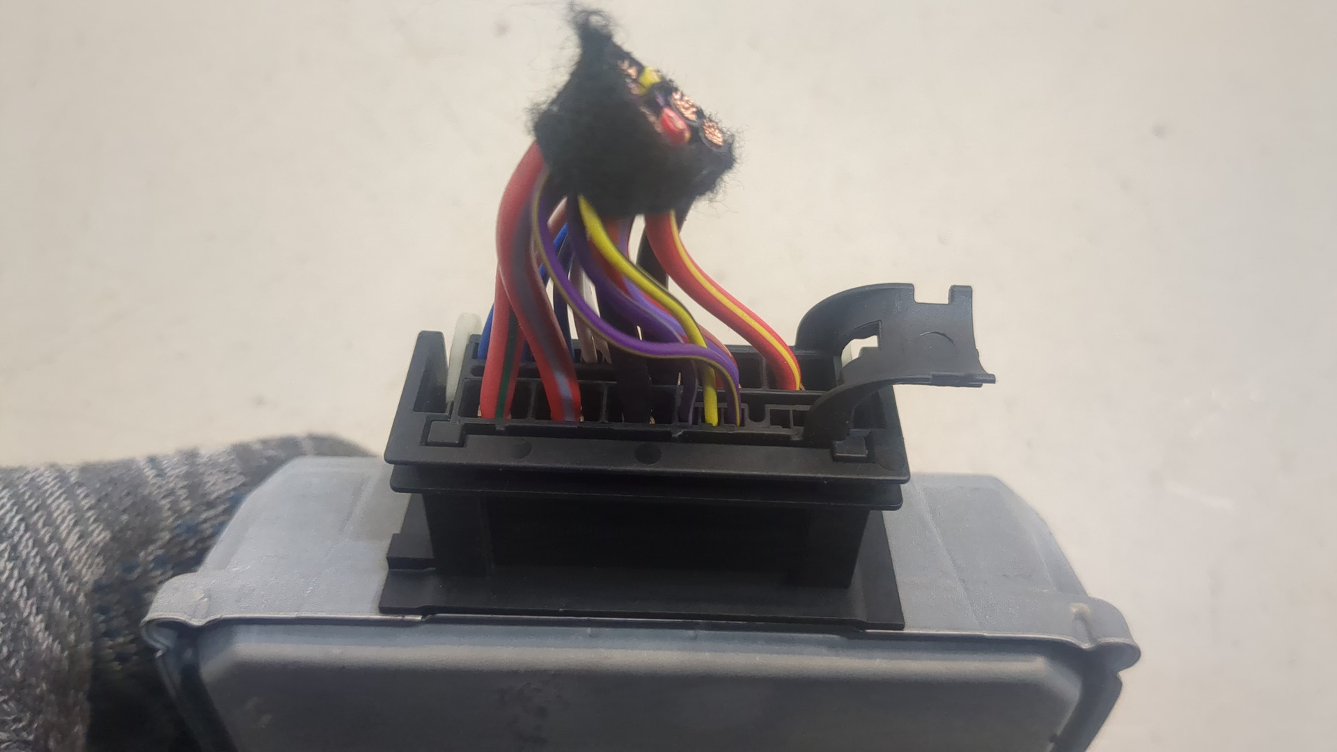 Преобразователь напряжения (адаптер)