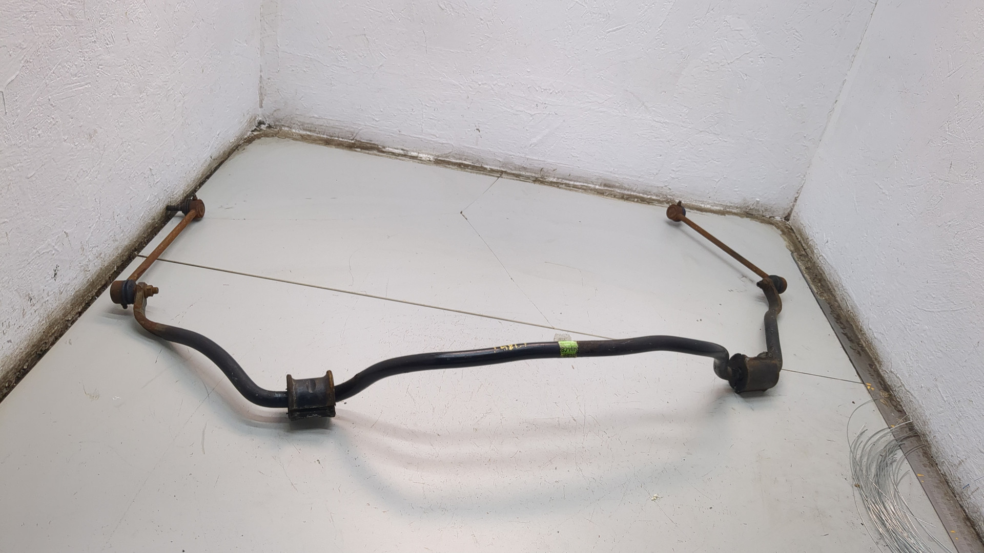 Стабилизатор передний