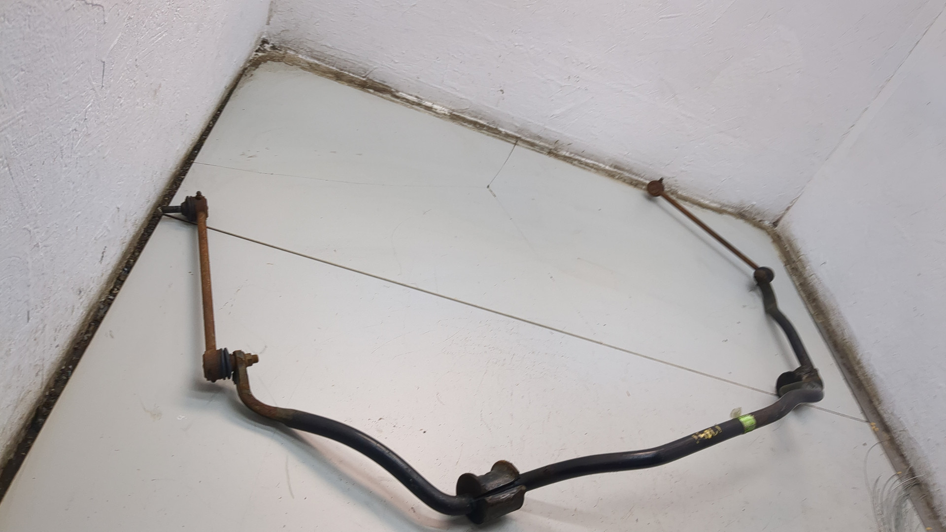 Стабилизатор передний