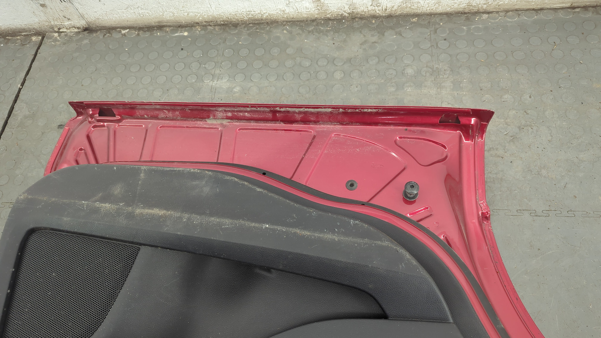 Дверь задняя левая