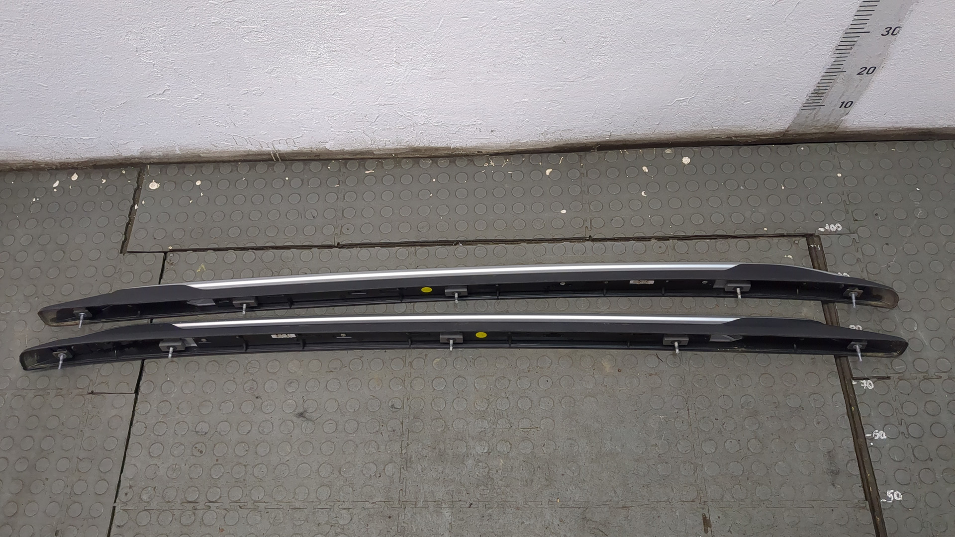 Рейлинги (релинг) к-кт (планки на крышу)