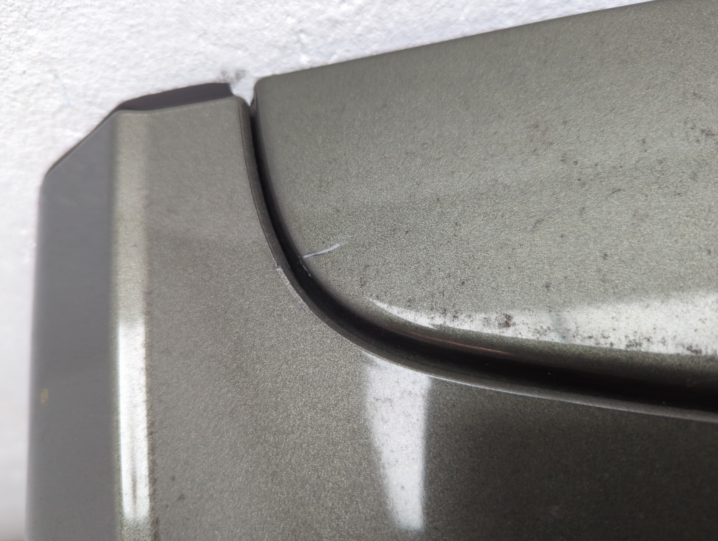 Дверь багажника