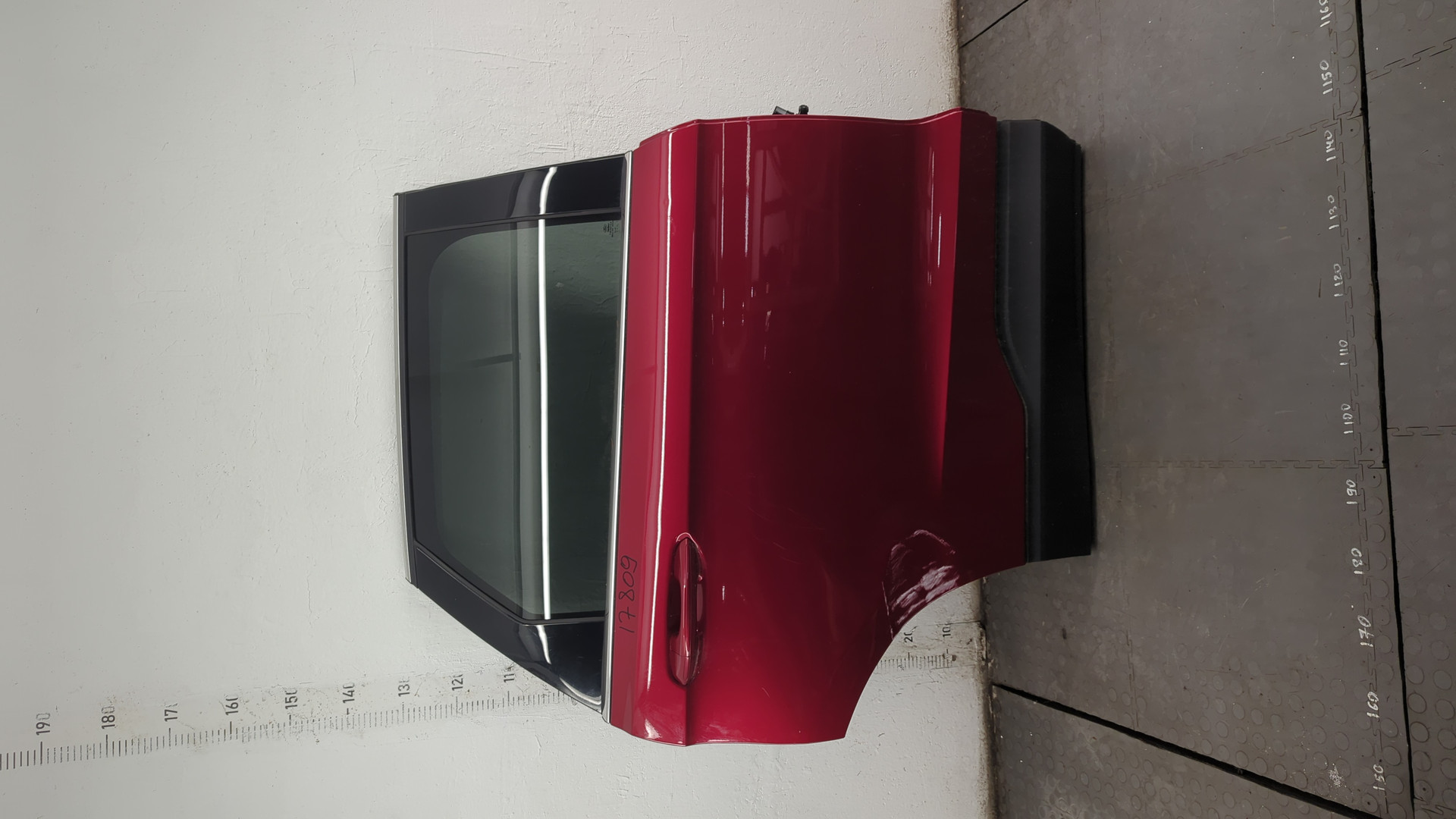 Дверь задняя правая