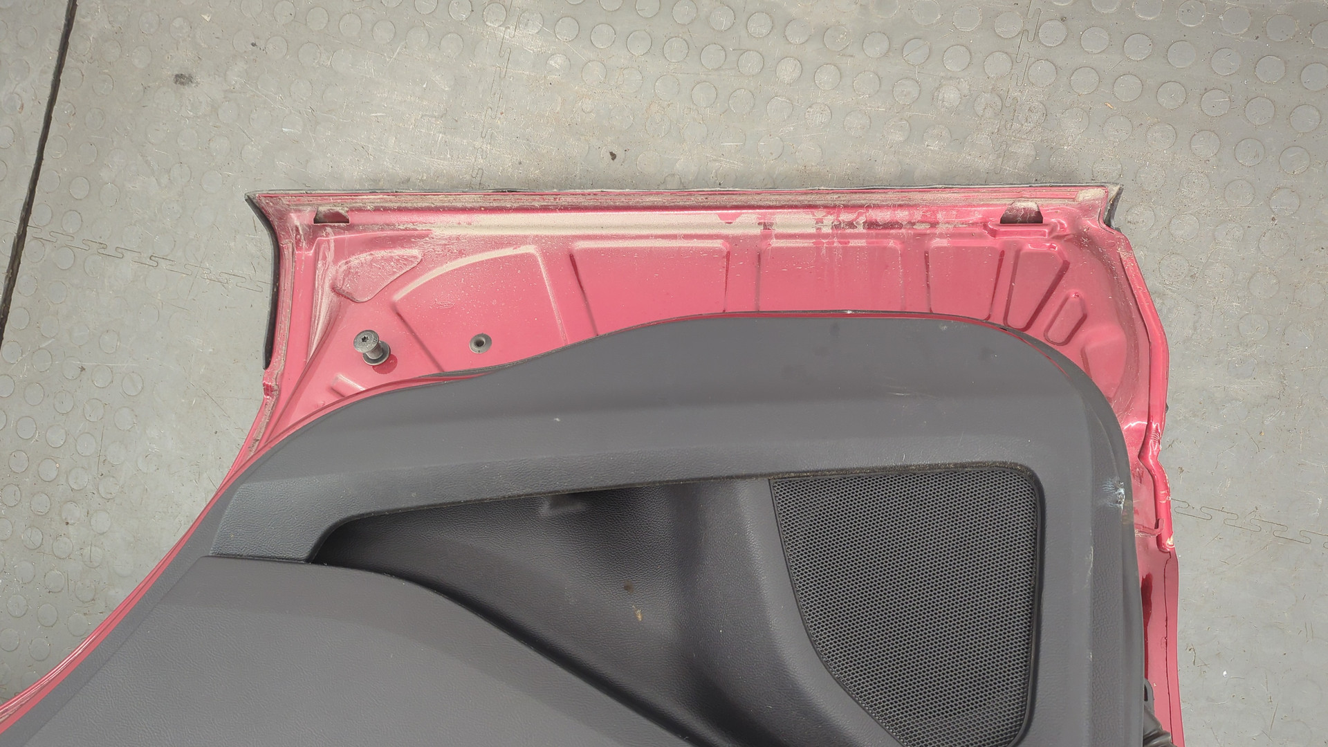 Дверь задняя правая