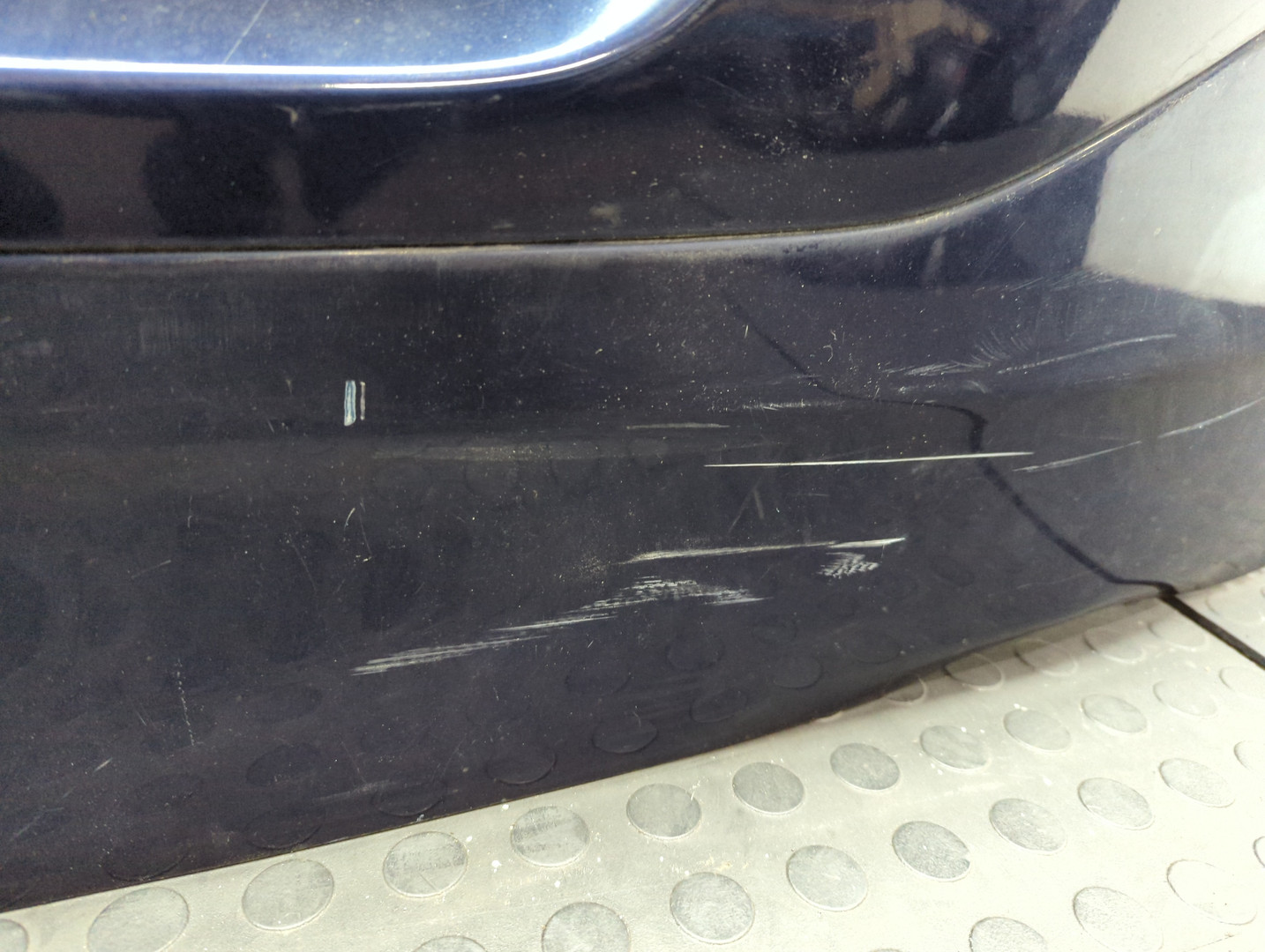 Дверь багажника