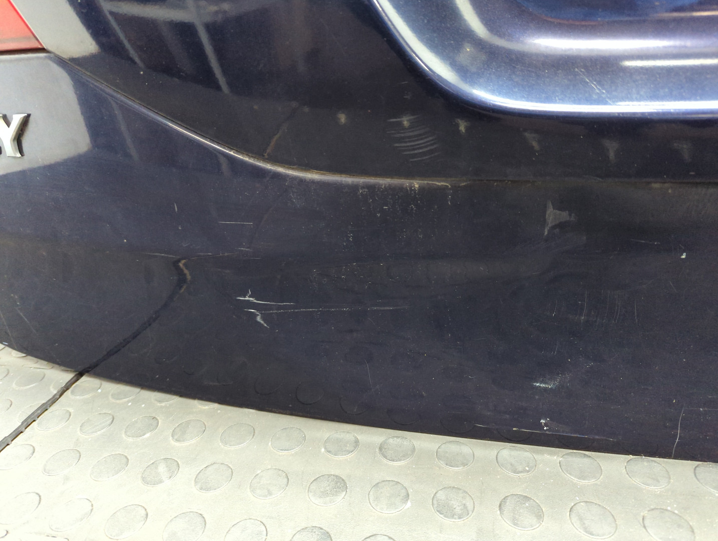 Дверь багажника