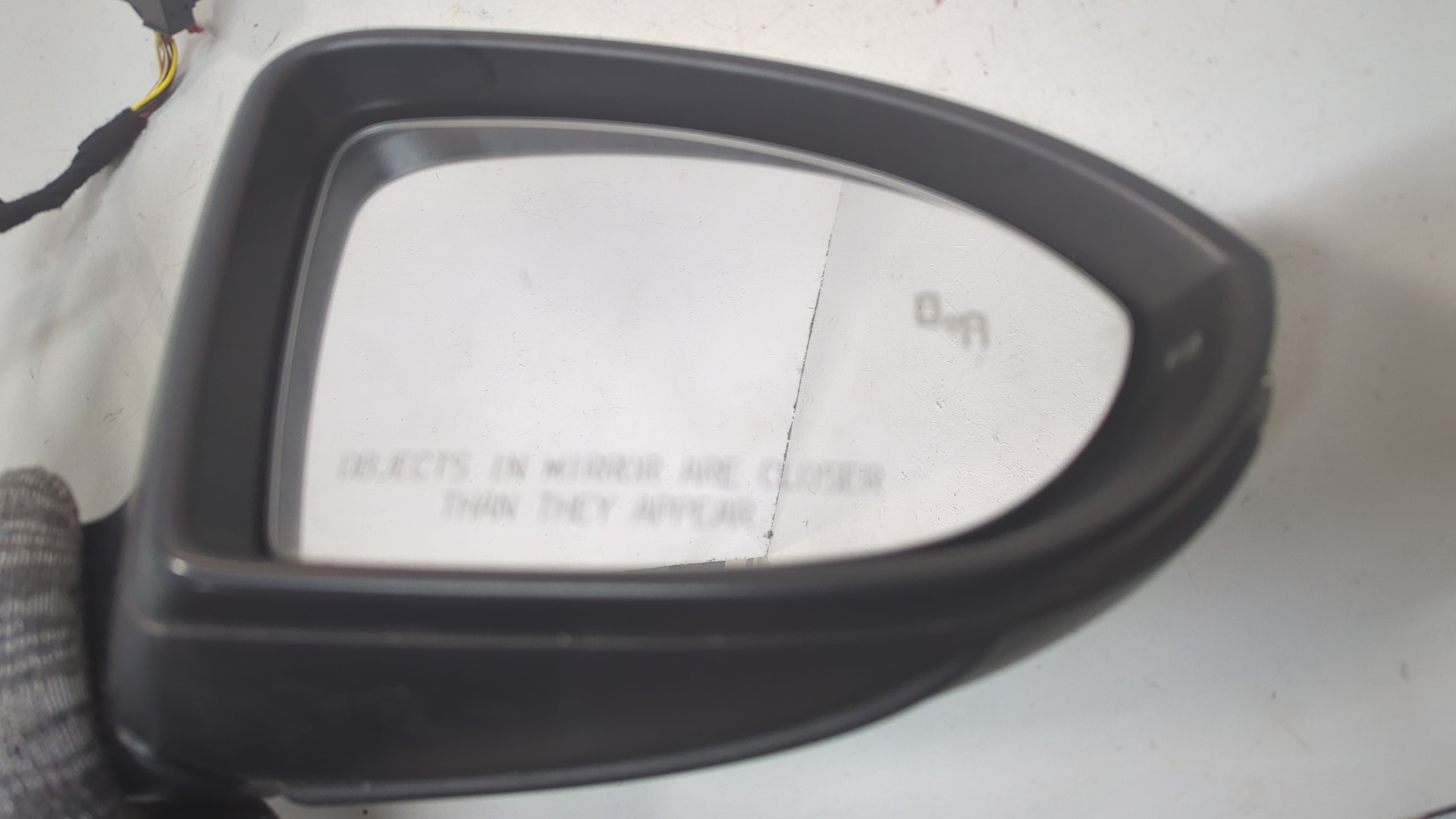 Зеркало правое электрическое