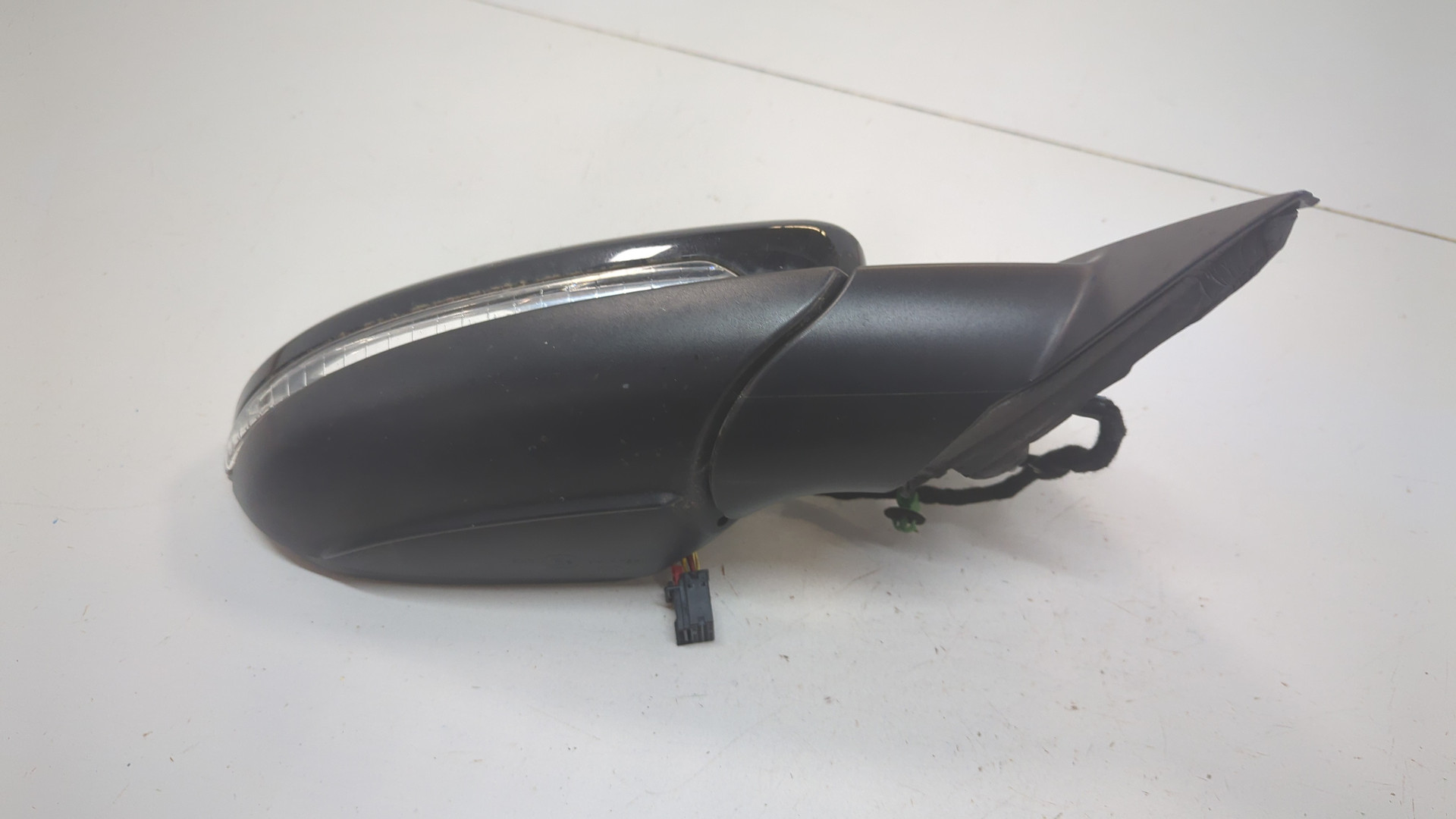 Зеркало правое электрическое