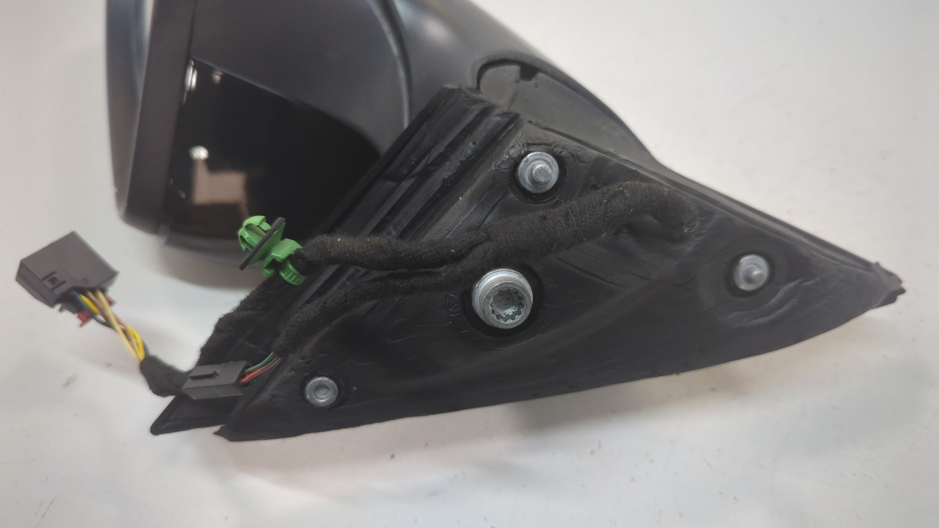 Зеркало правое электрическое