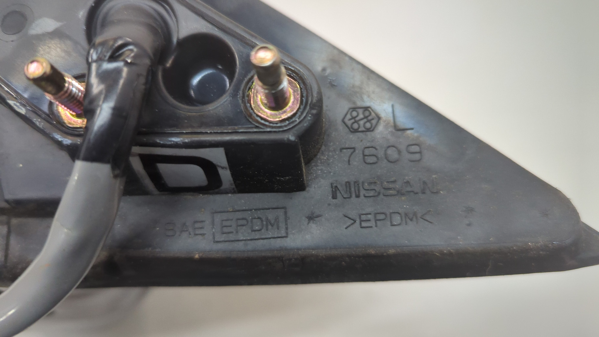 Зеркало левое электрическое