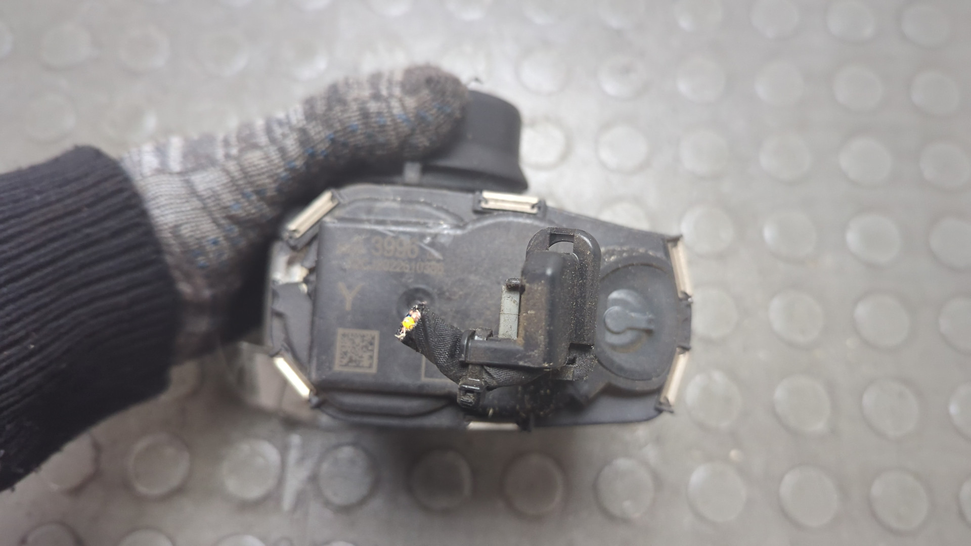 Заслонка дроссельная электрическая