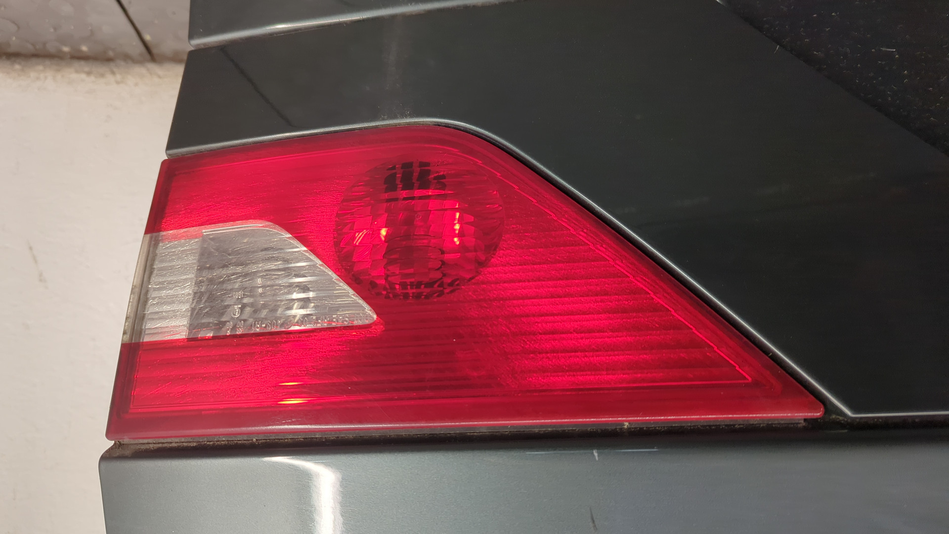 Дверь багажника