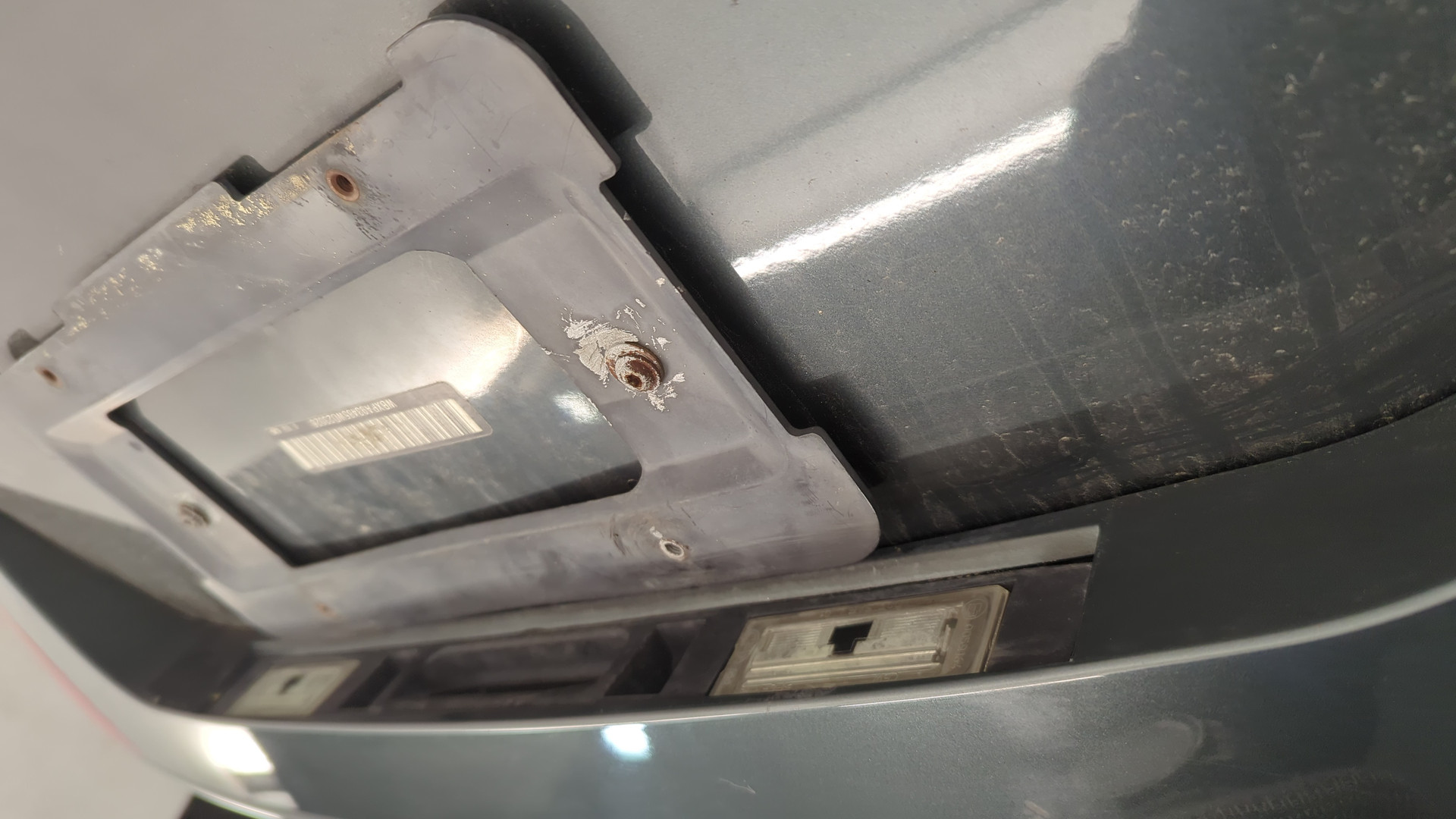 Дверь багажника