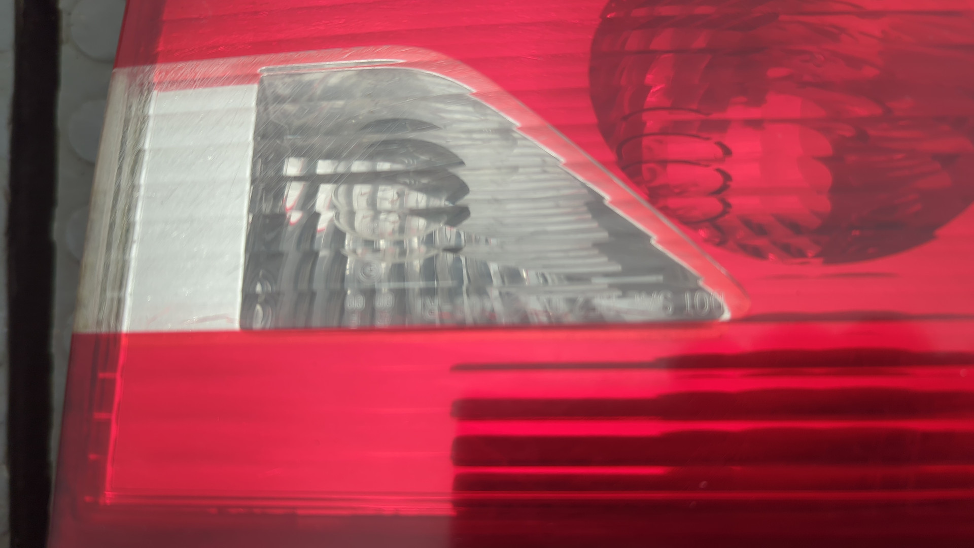 Дверь багажника