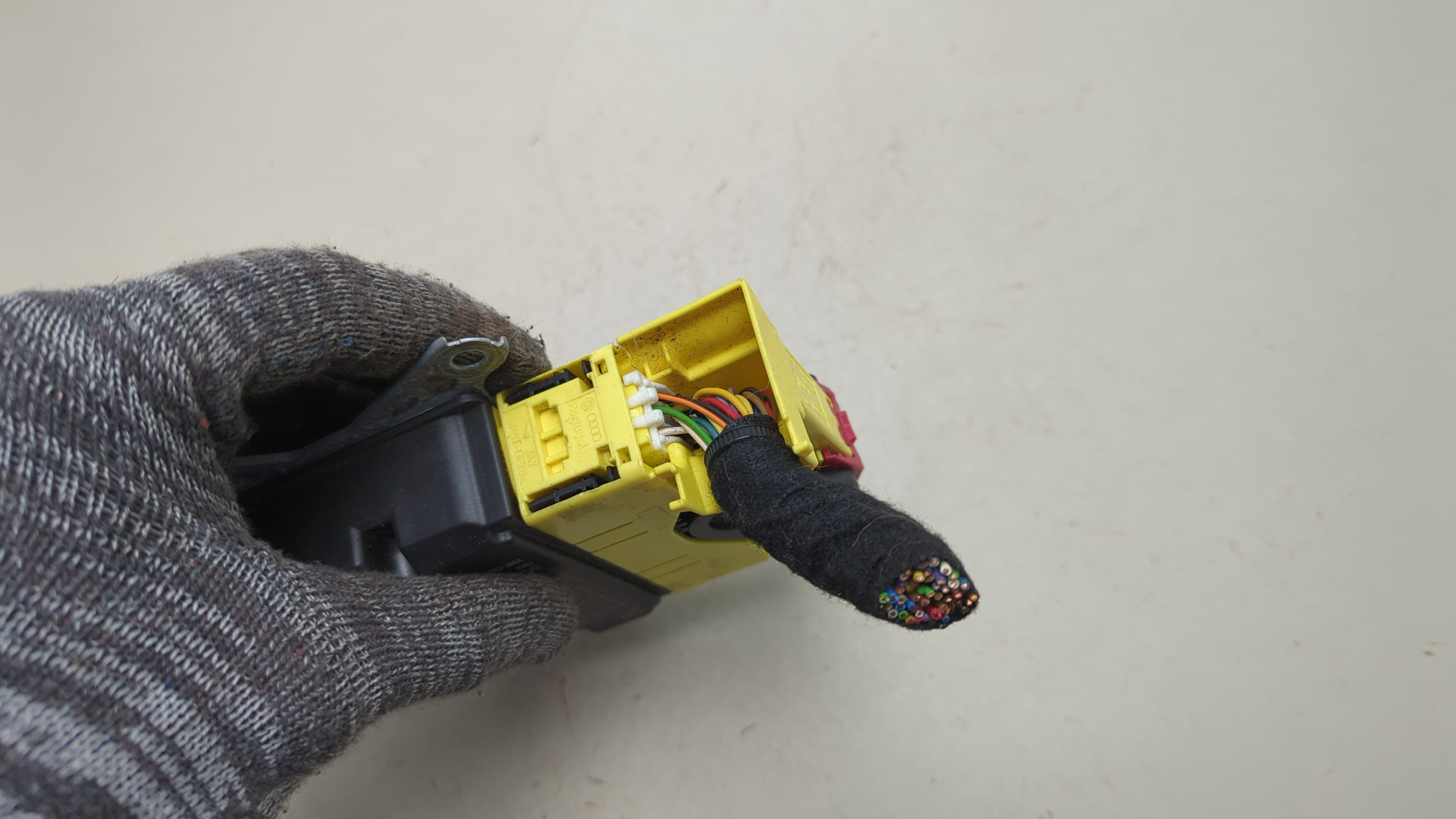 Блок управления подушек безопасности (AIR BAG)