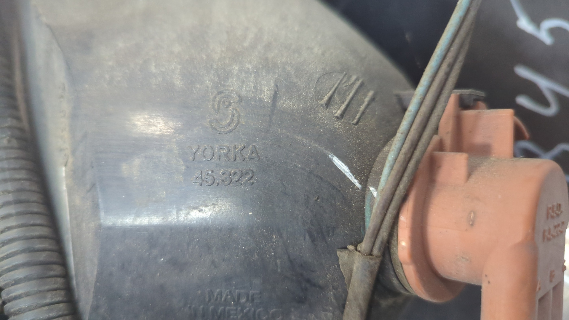 Фонарь задний левый