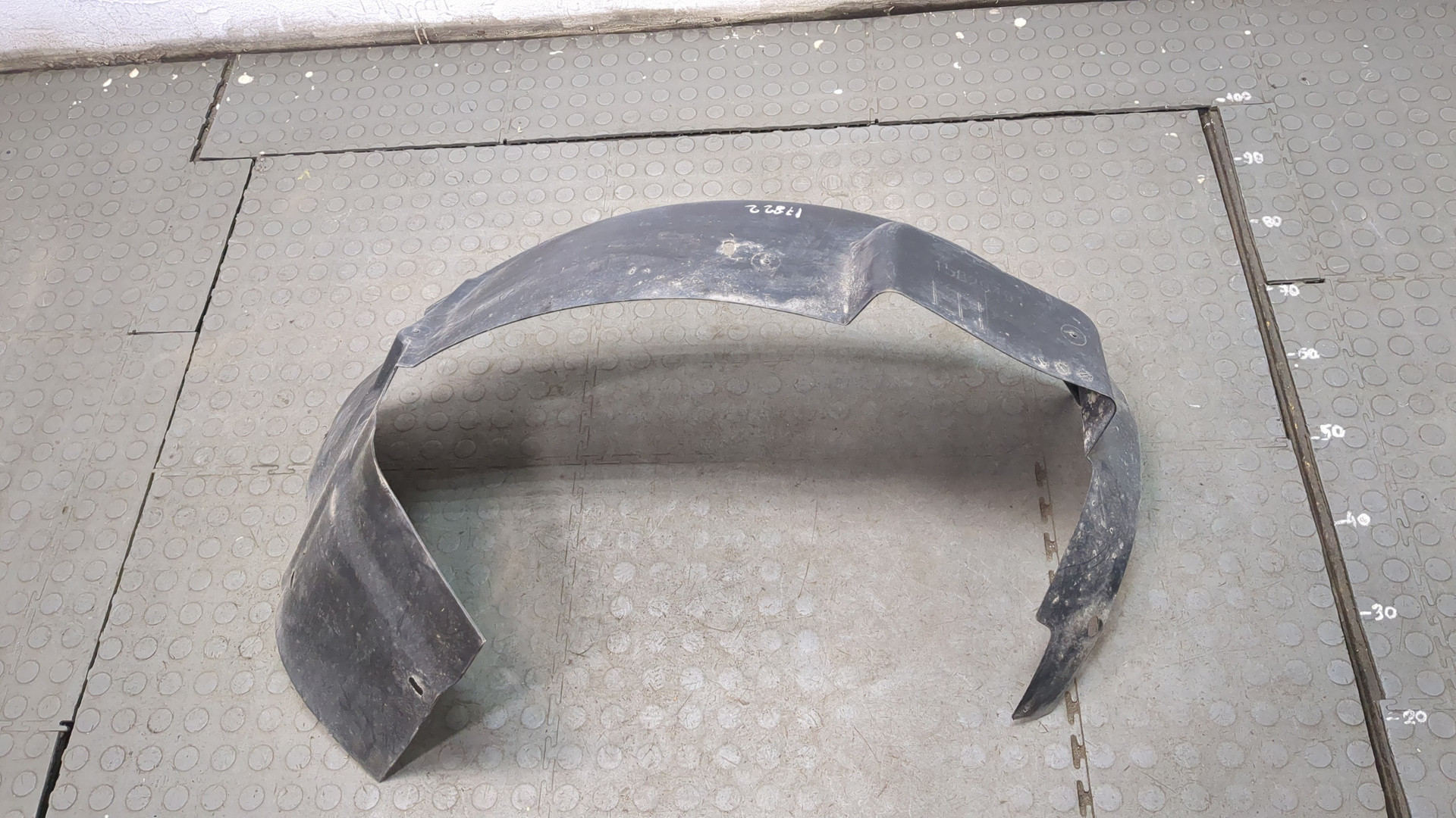 Локер передний левый