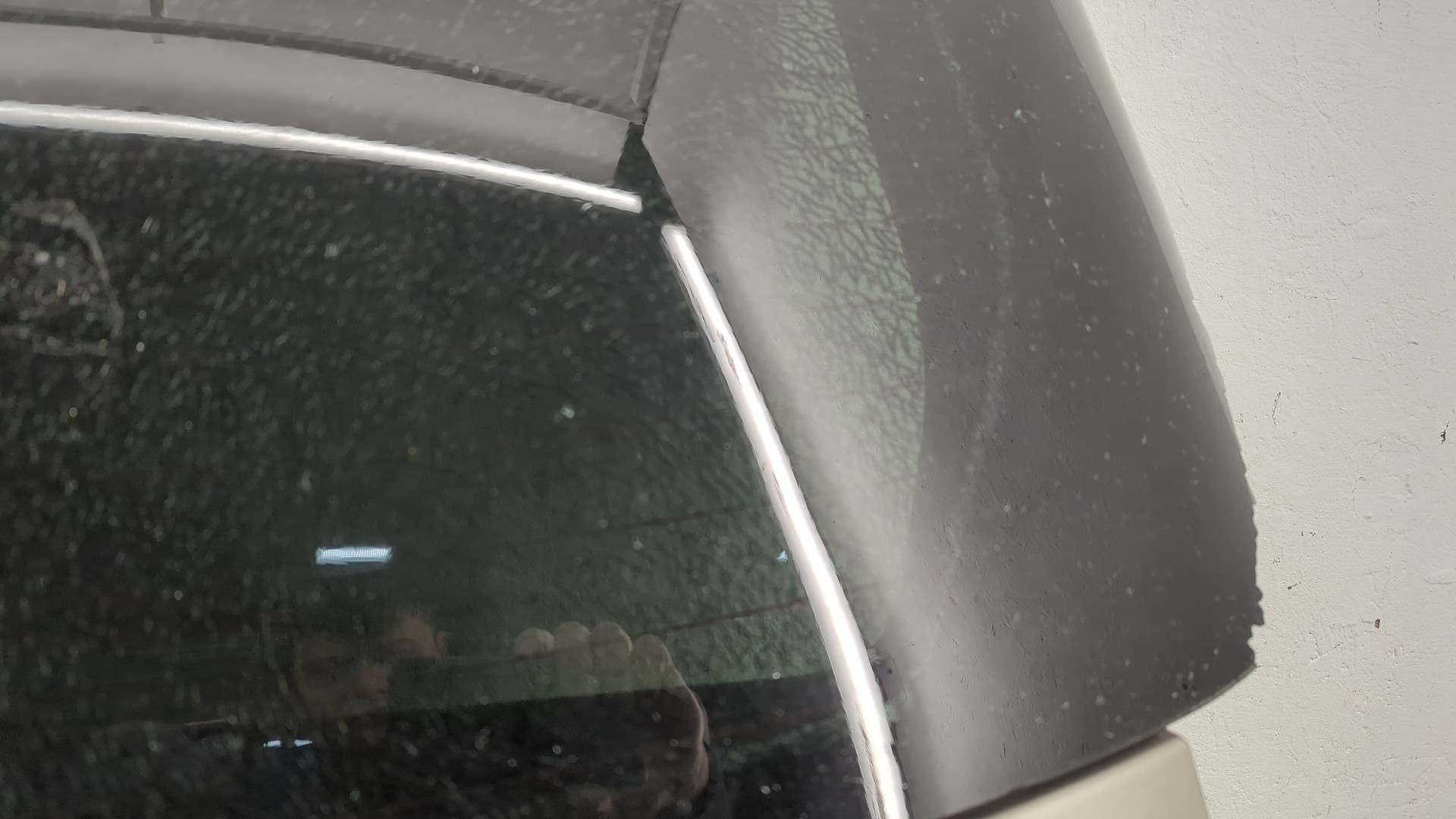 Дверь багажника