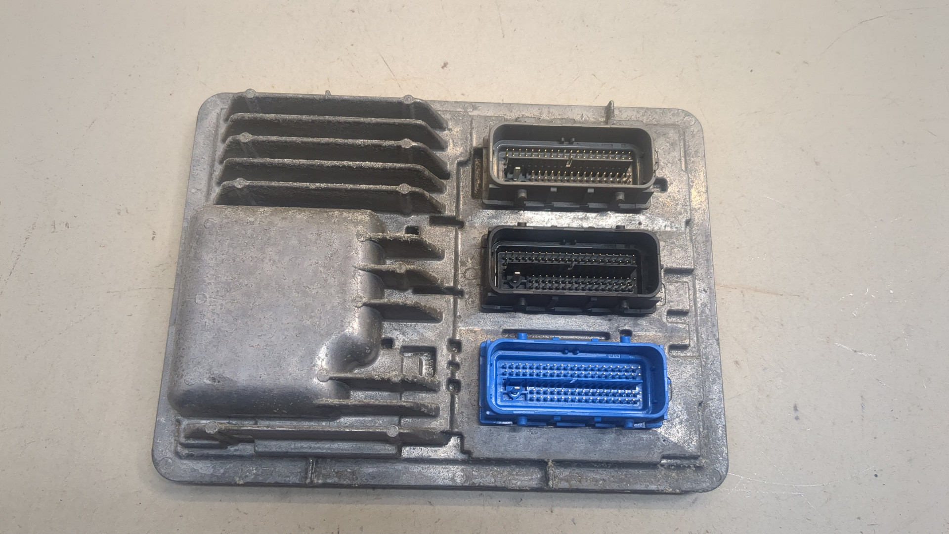 Блок управления двигателем