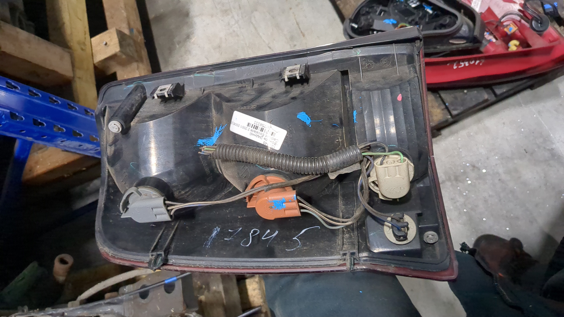 Фонарь задний правый