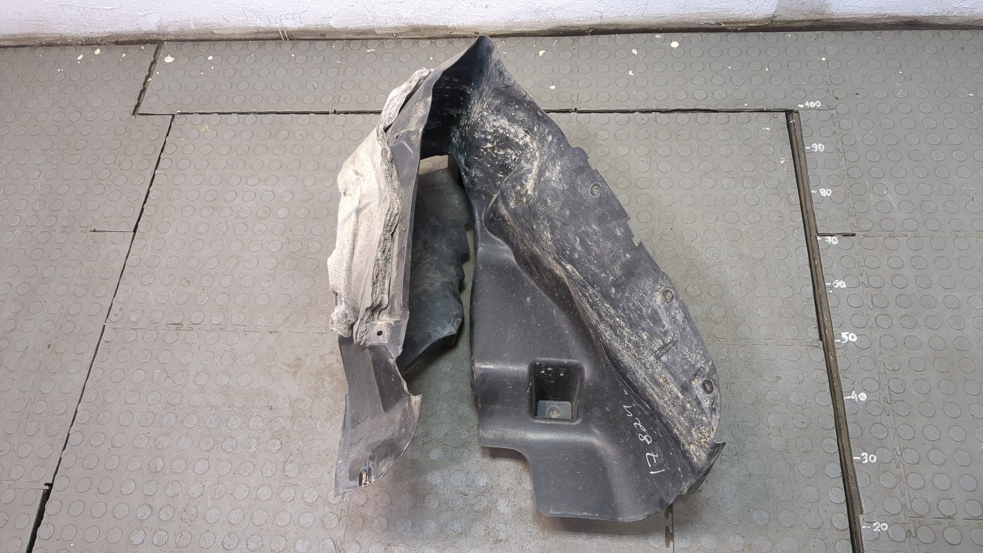 Локер задний левый