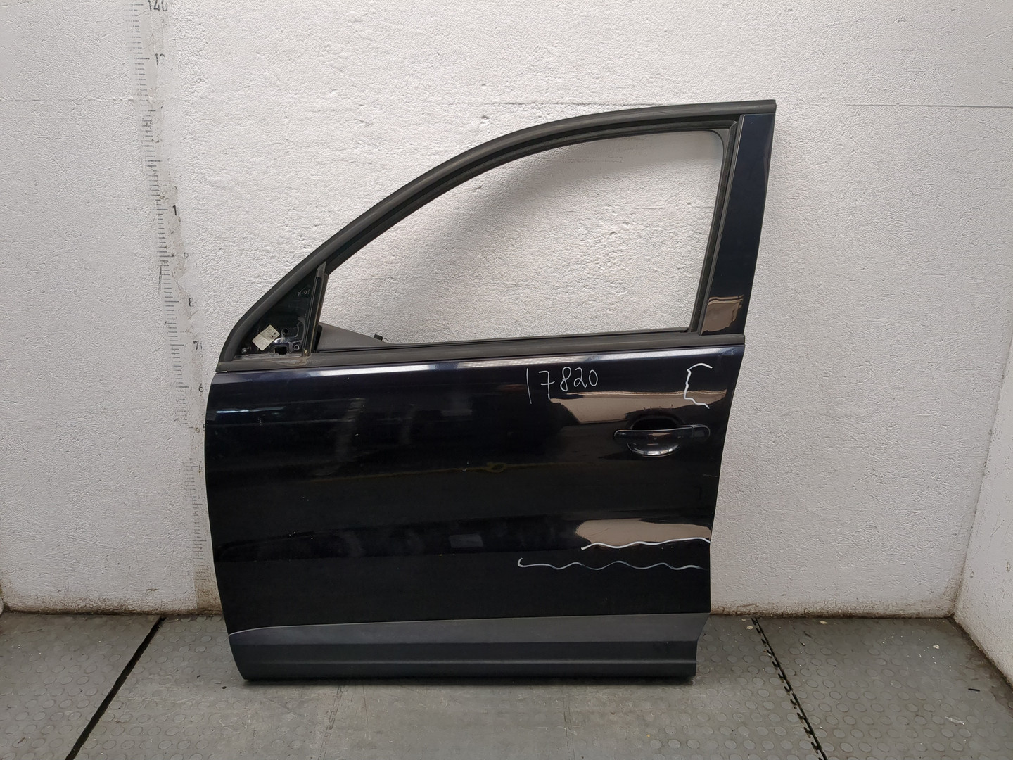 Дверь передняя левая