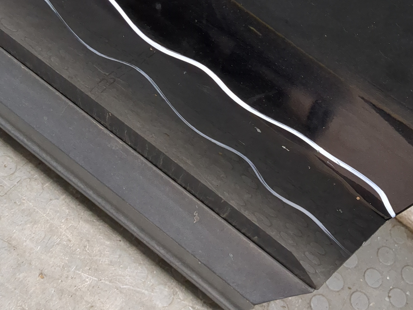 Дверь передняя левая