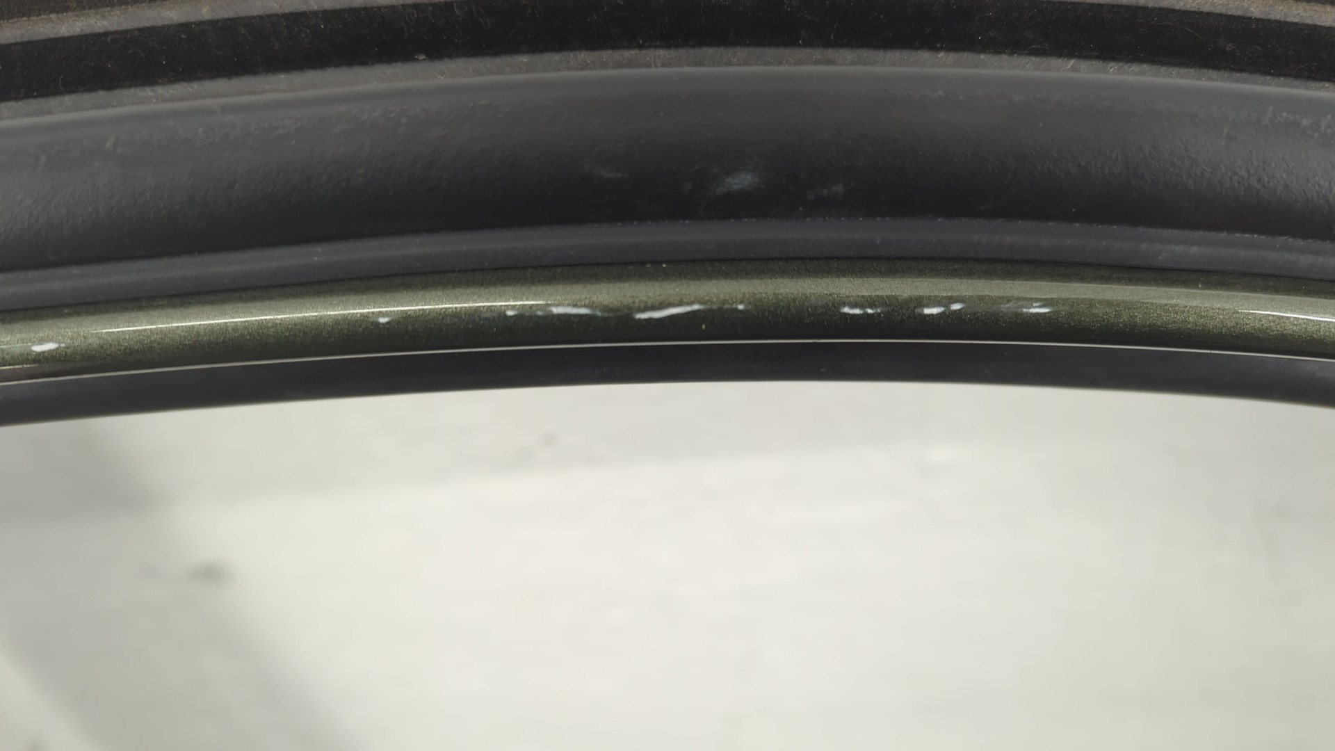 Дверь передняя левая