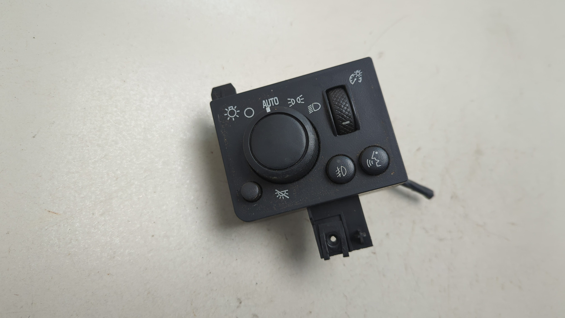 Переключатель света фар