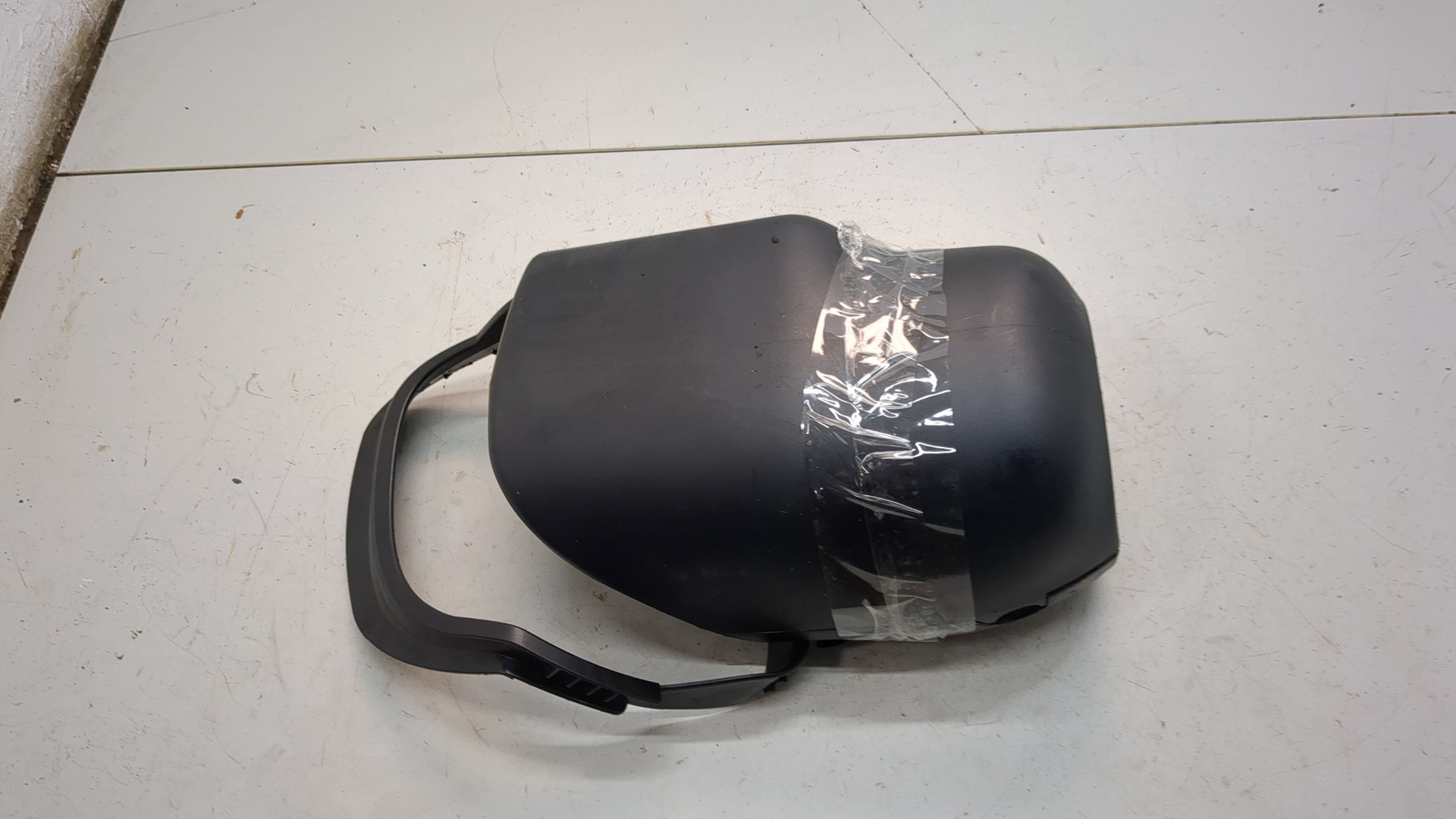 Кожух рулевой колонки