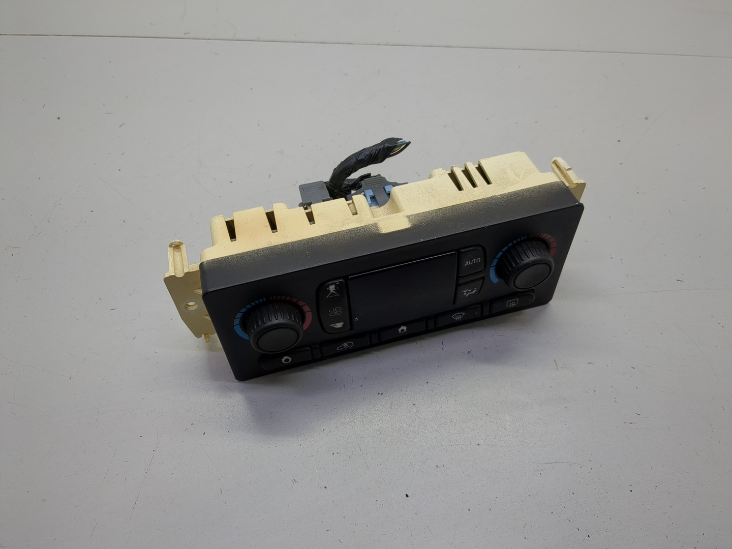 Переключатель отопителя