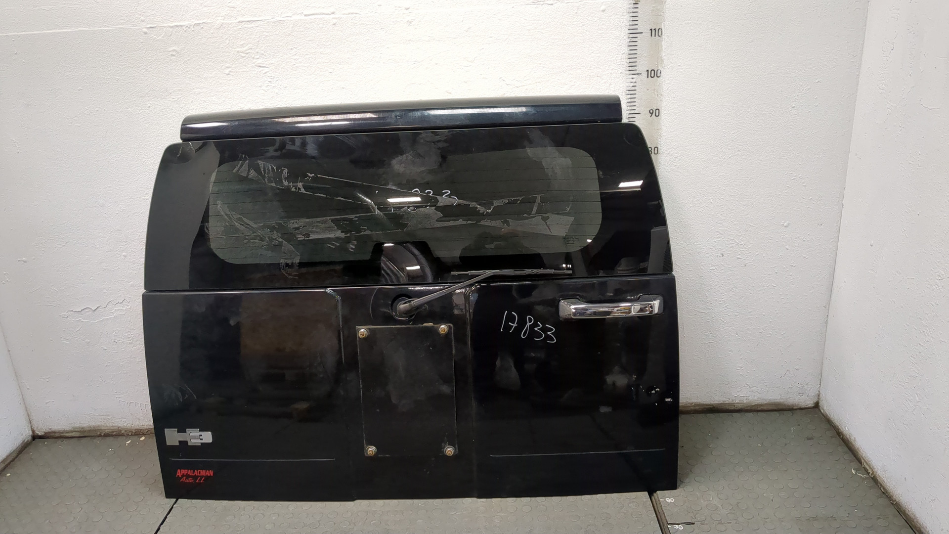 Дверь багажника