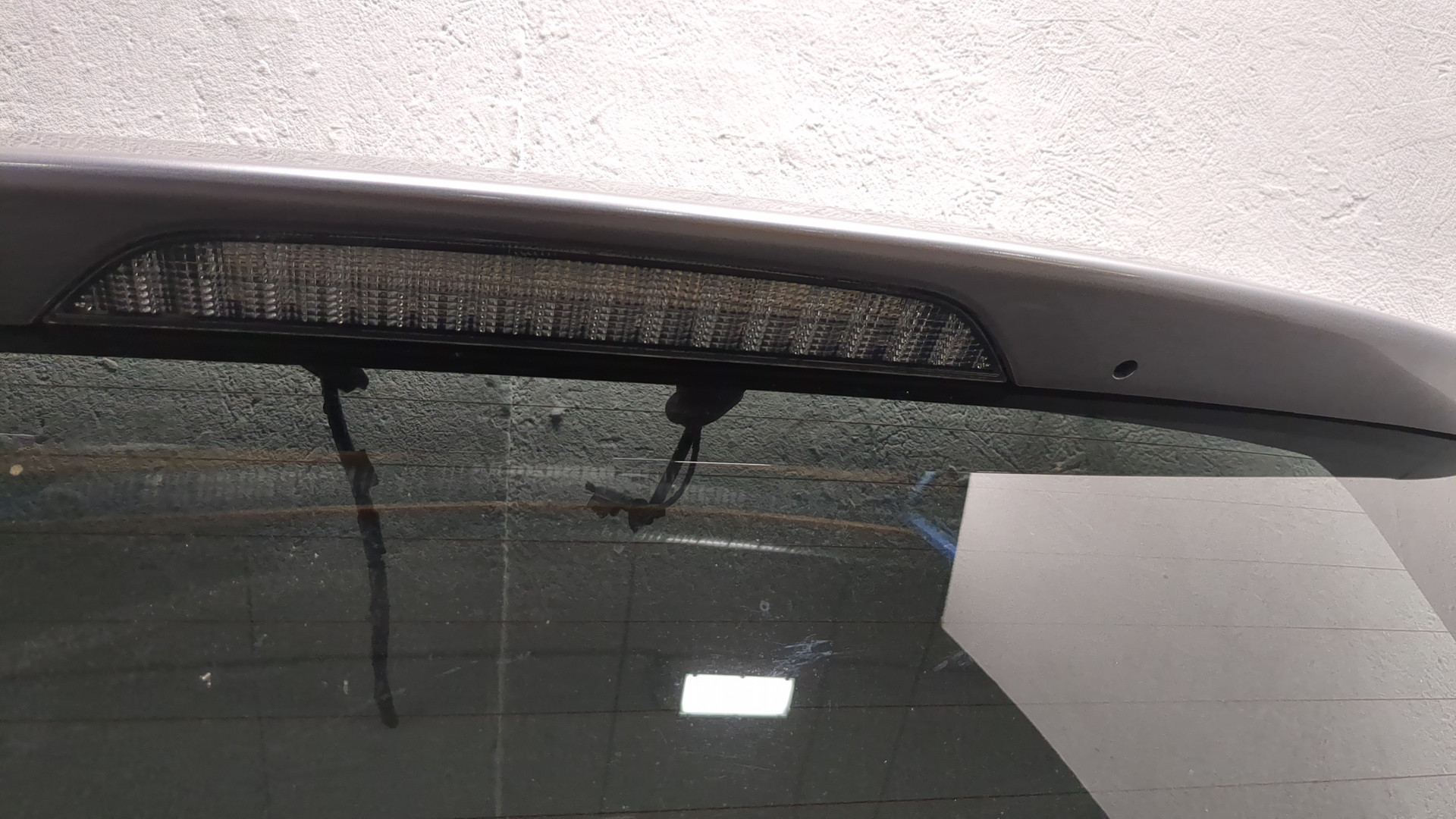 Дверь багажника