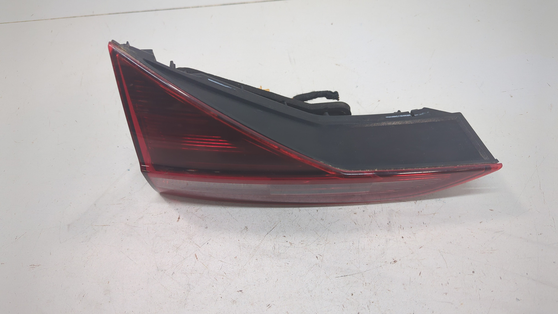 Фонарь задний внутренний правый