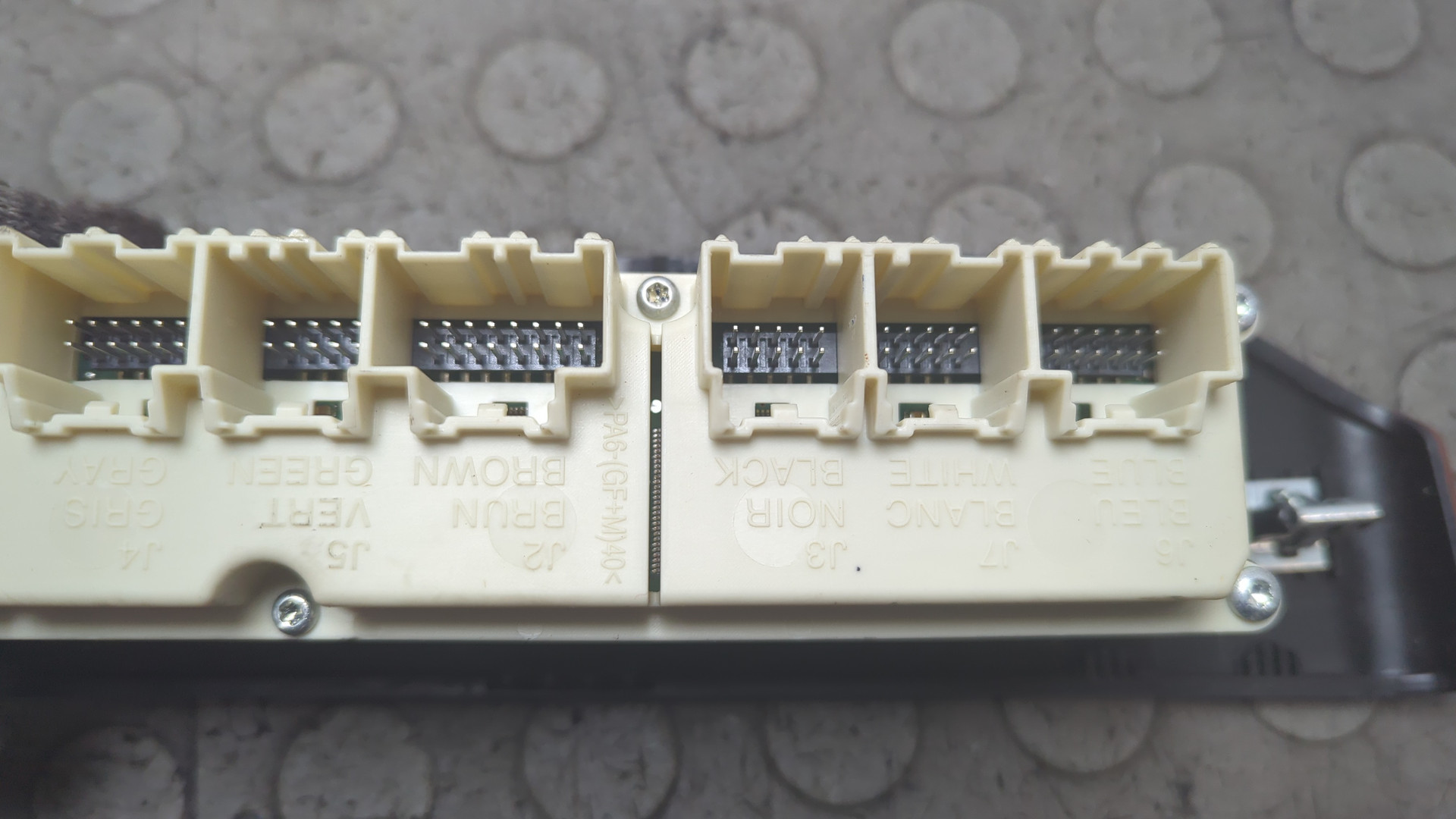 Кнопка стеклоподъемника