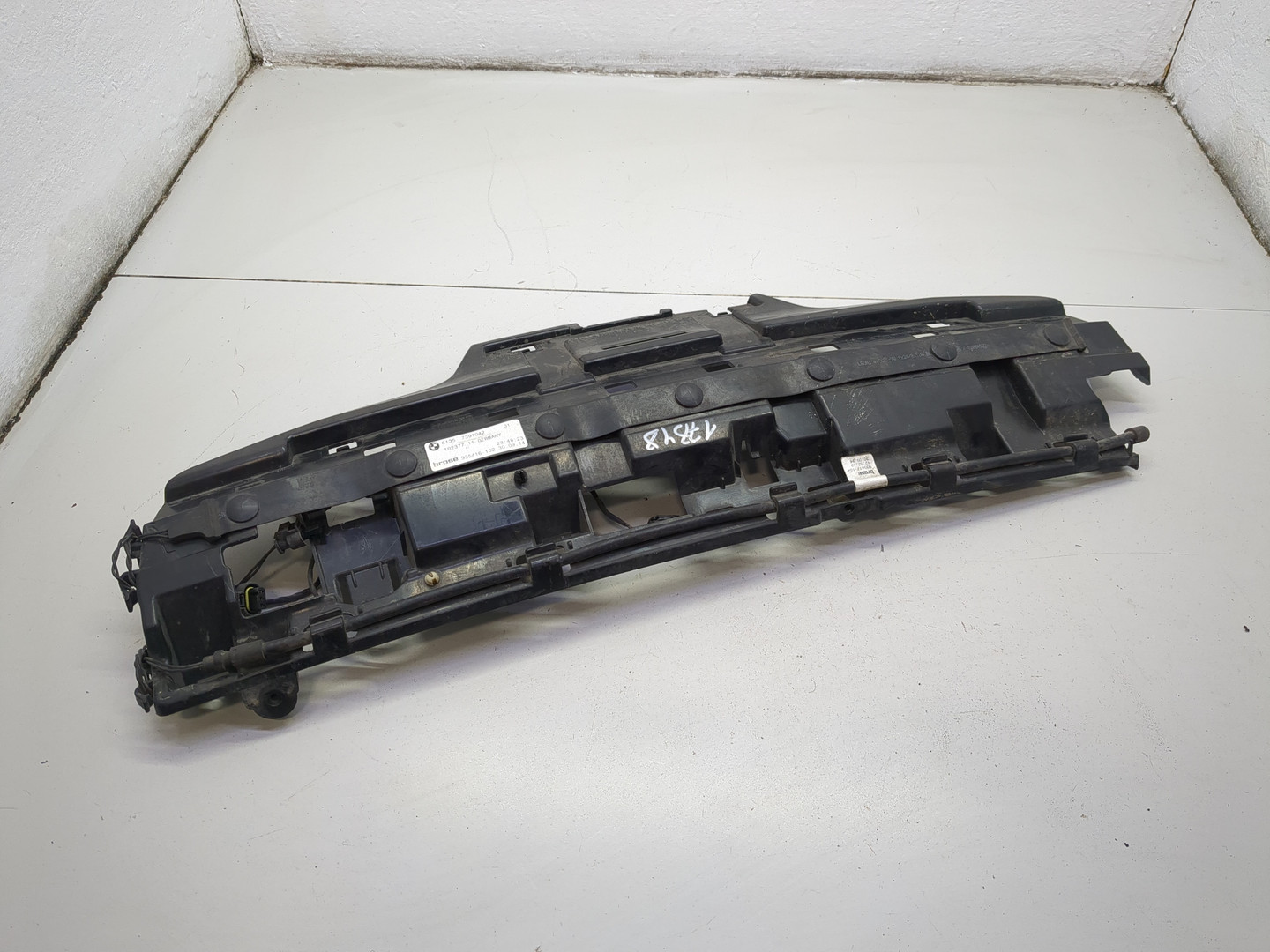 Кронштейн заднего бампера