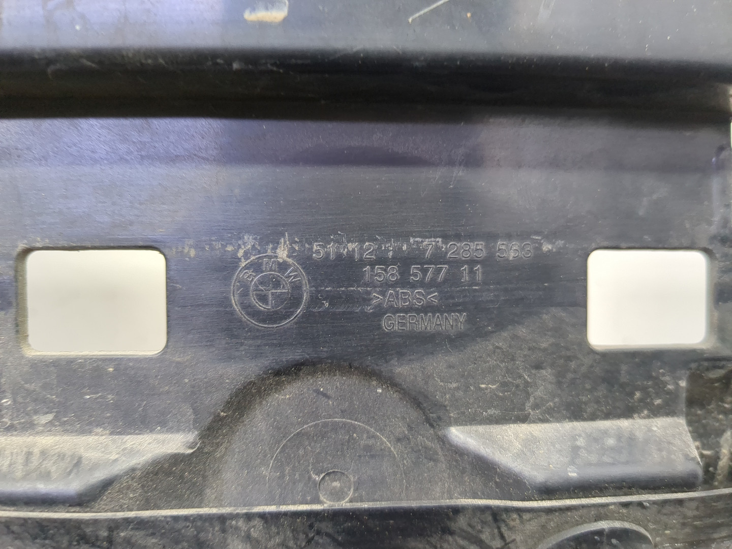 Кронштейн заднего бампера