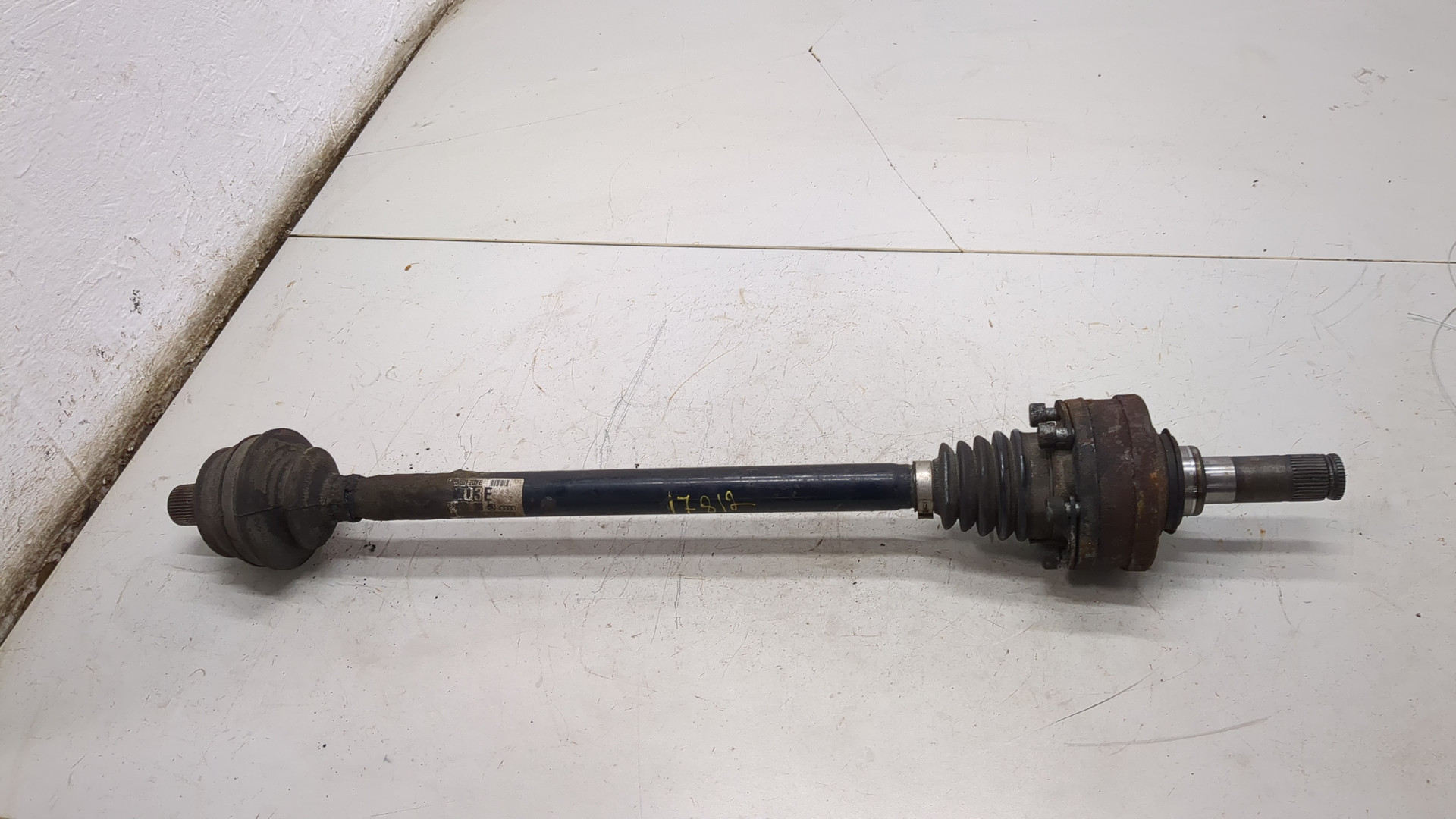 Полуось задняя