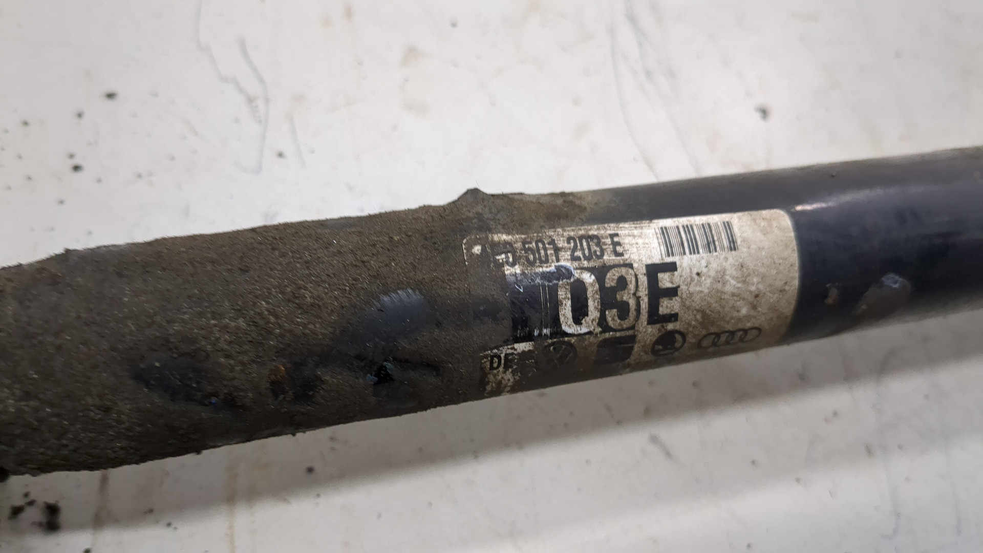 Полуось задняя