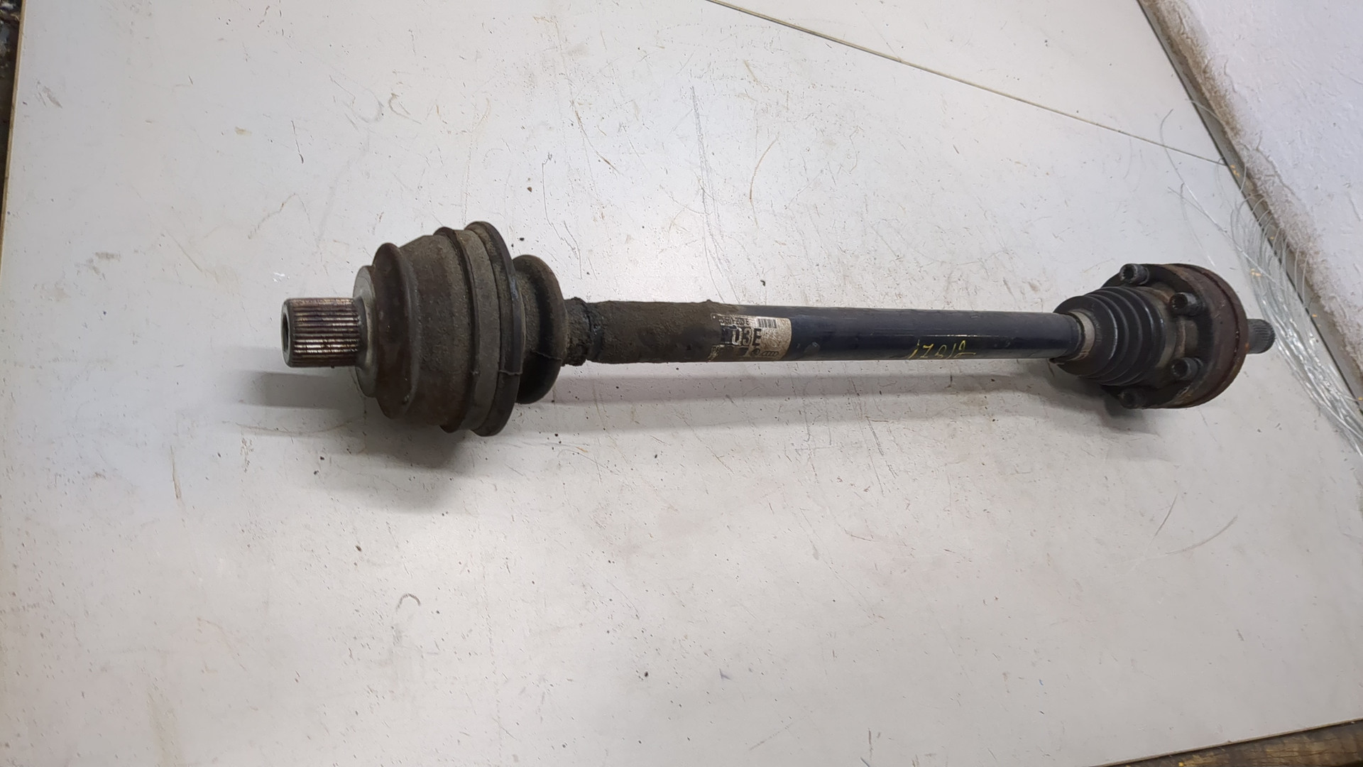 Полуось задняя