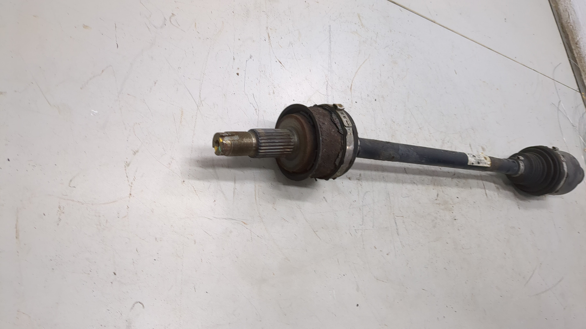 Полуось задняя