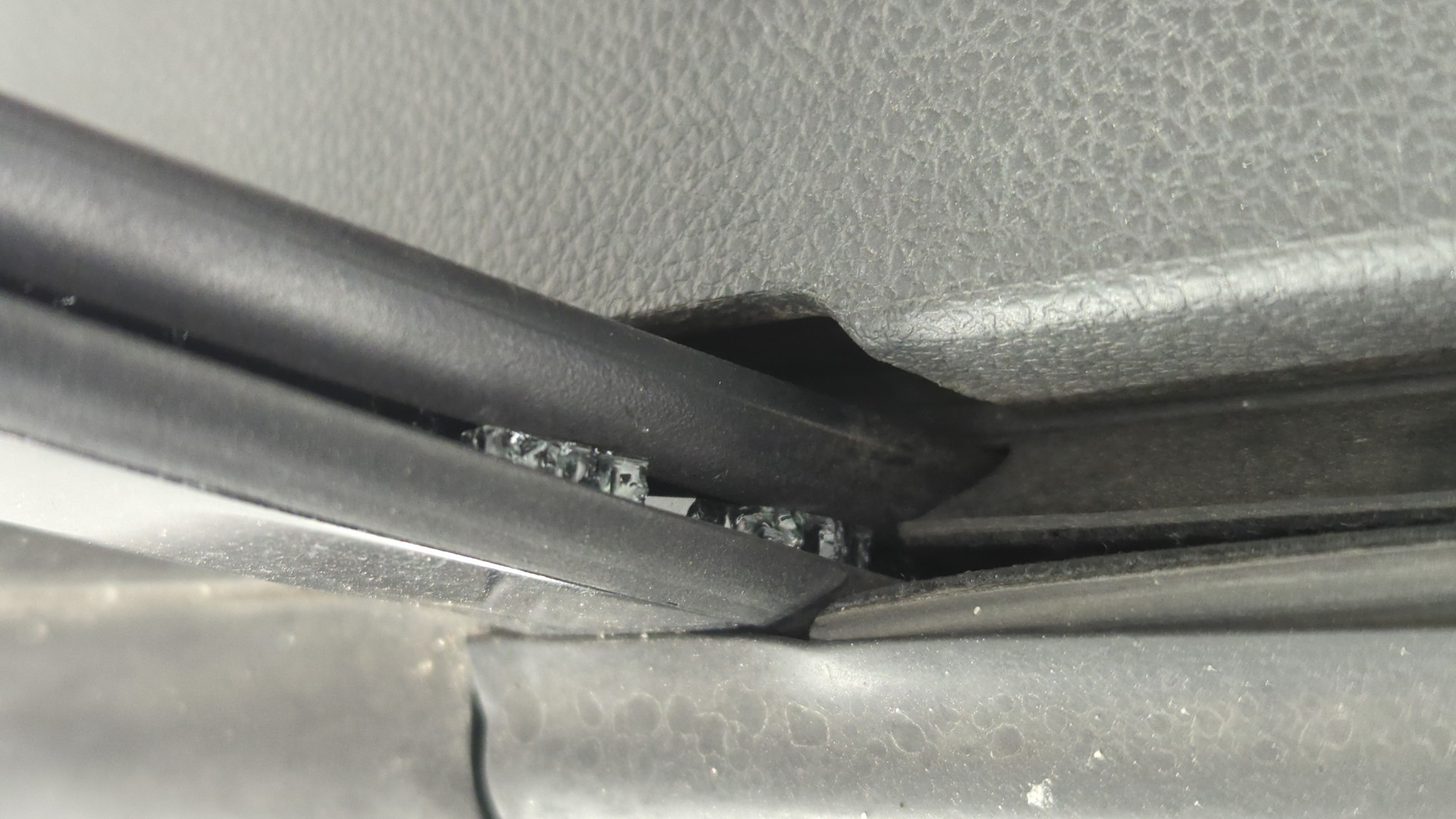 Дверь задняя правая