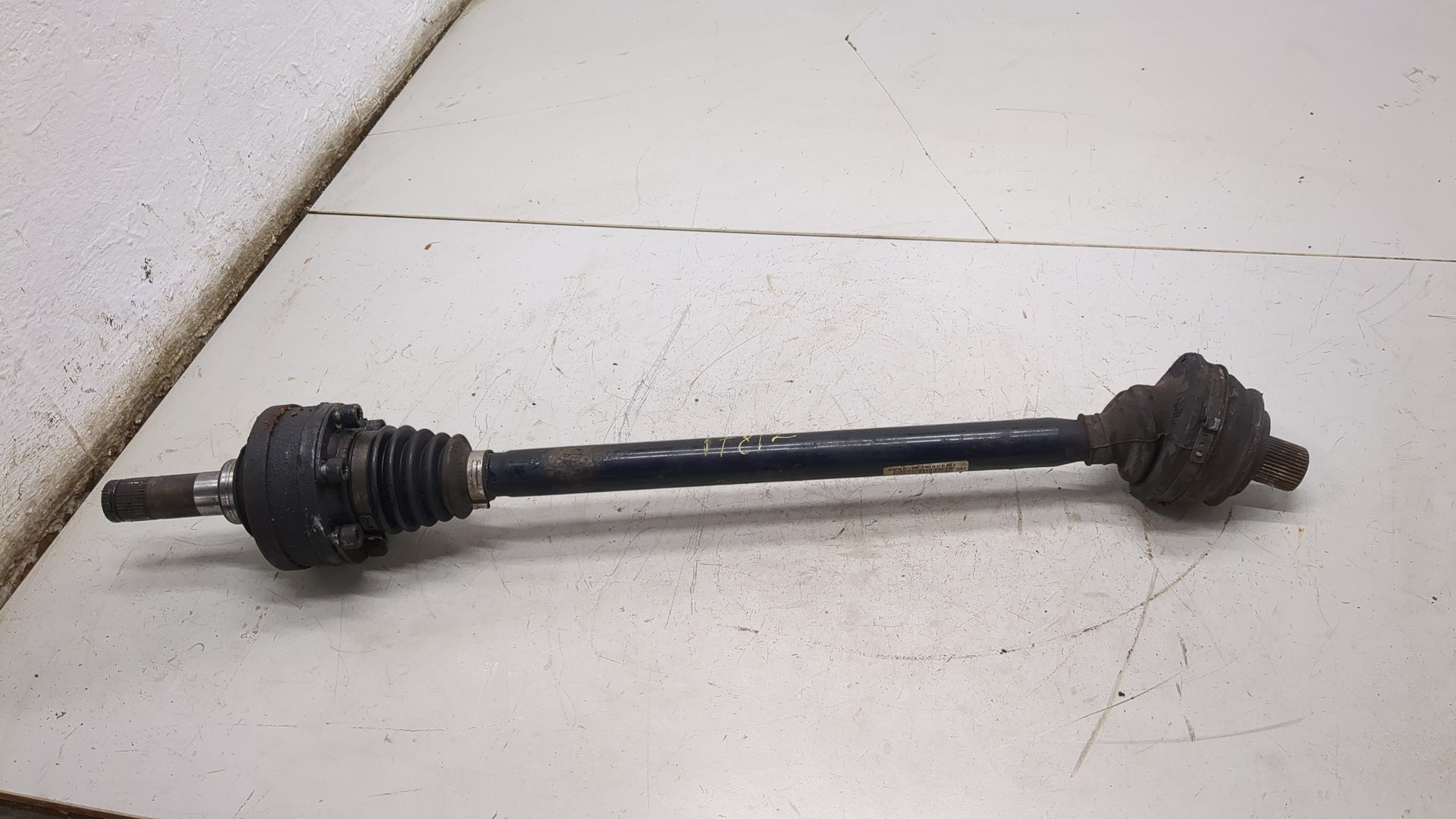 Полуось задняя