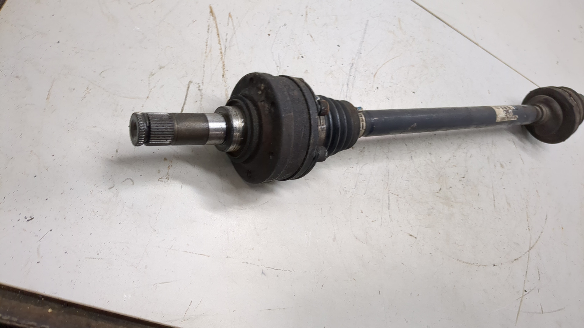 Полуось задняя