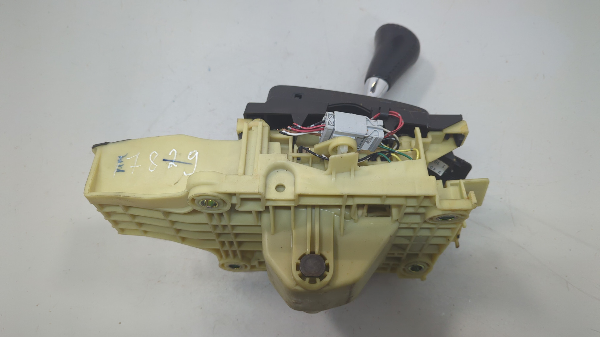 Кулиса МКПП / АКПП