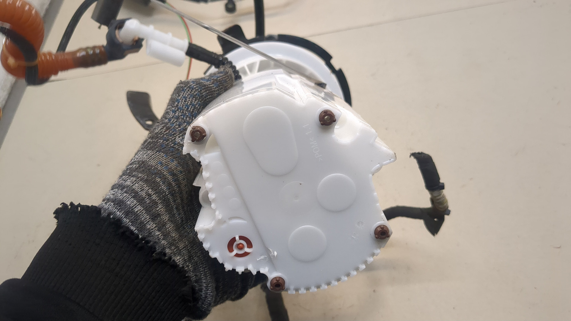 Насос топливный электрический