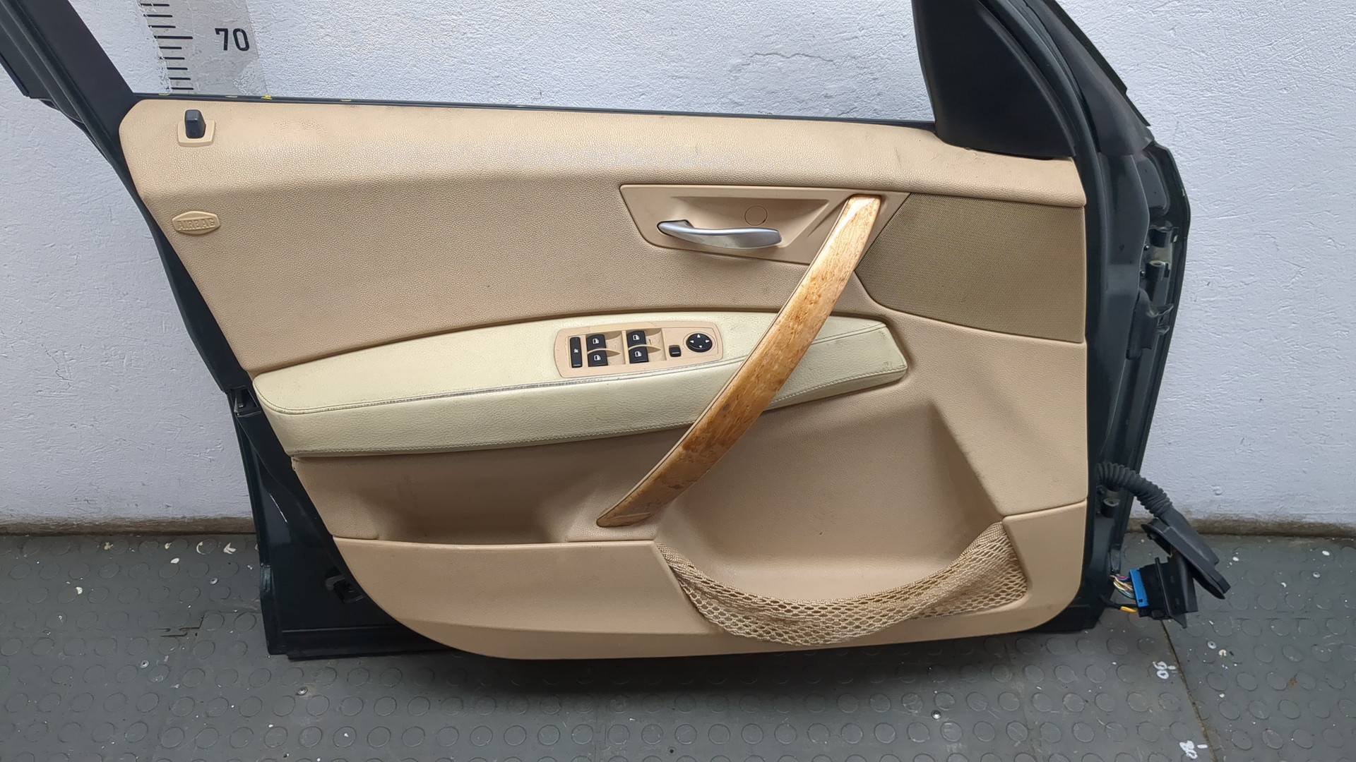 Дверь передняя левая