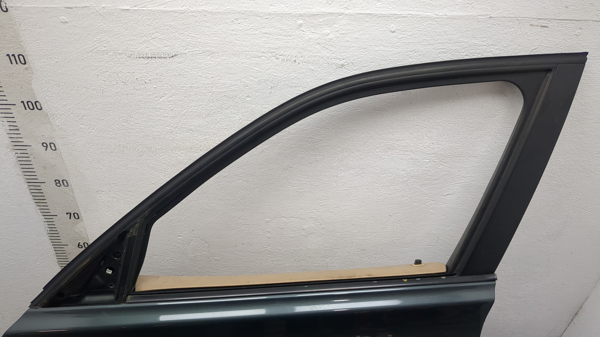 Дверь передняя левая